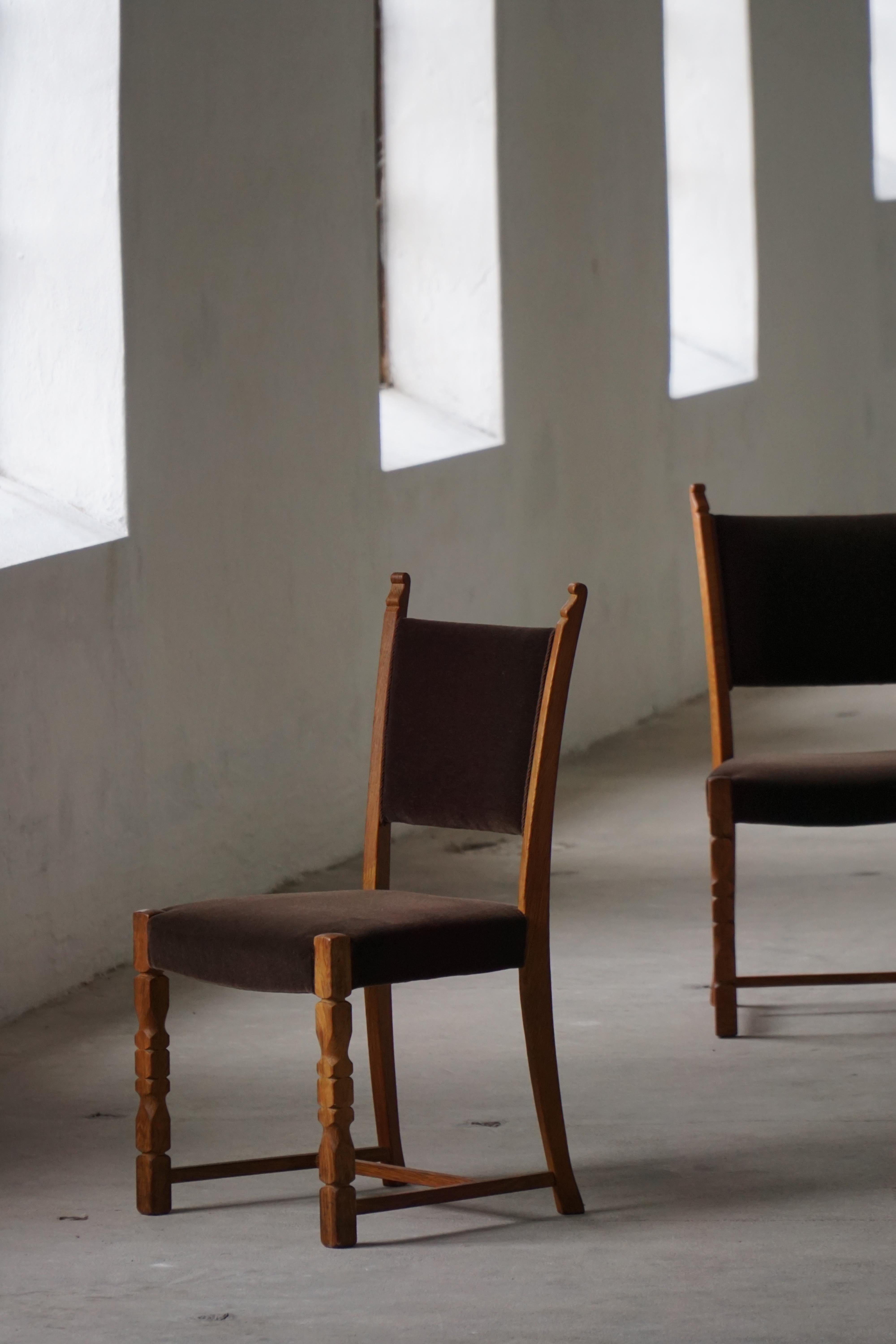 Set di 16 sedie da pranzo, Oak e Mohair, Henning Kjærnulf, Danimarca moderna, anni '50 in vendita 8