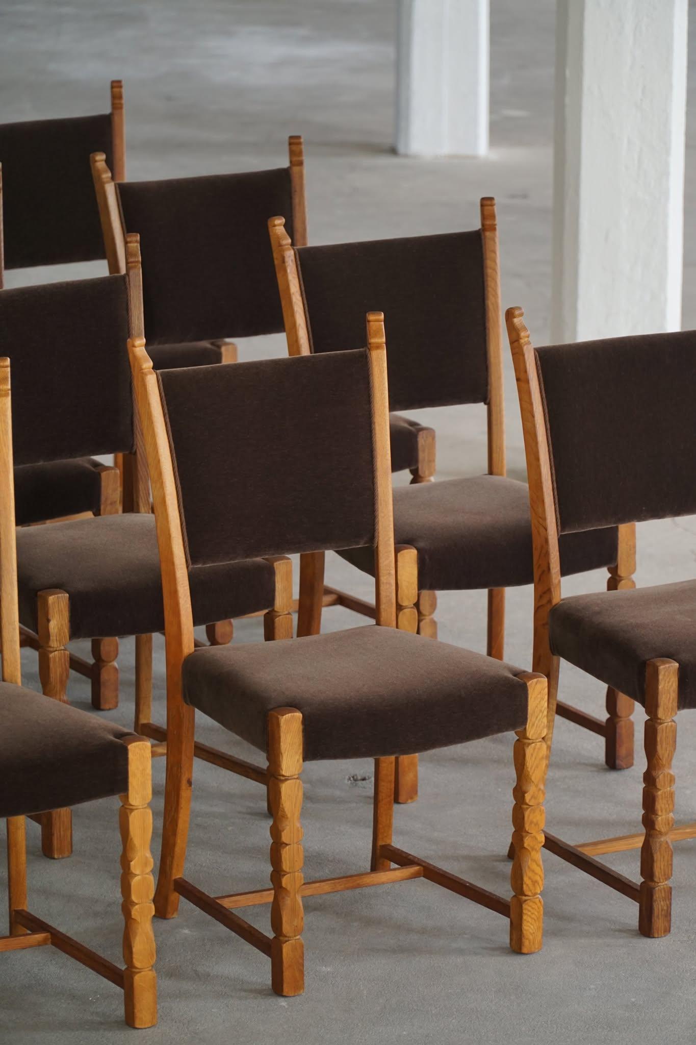Set di 16 sedie da pranzo, Oak e Mohair, Henning Kjærnulf, Danimarca moderna, anni '50 in vendita 13