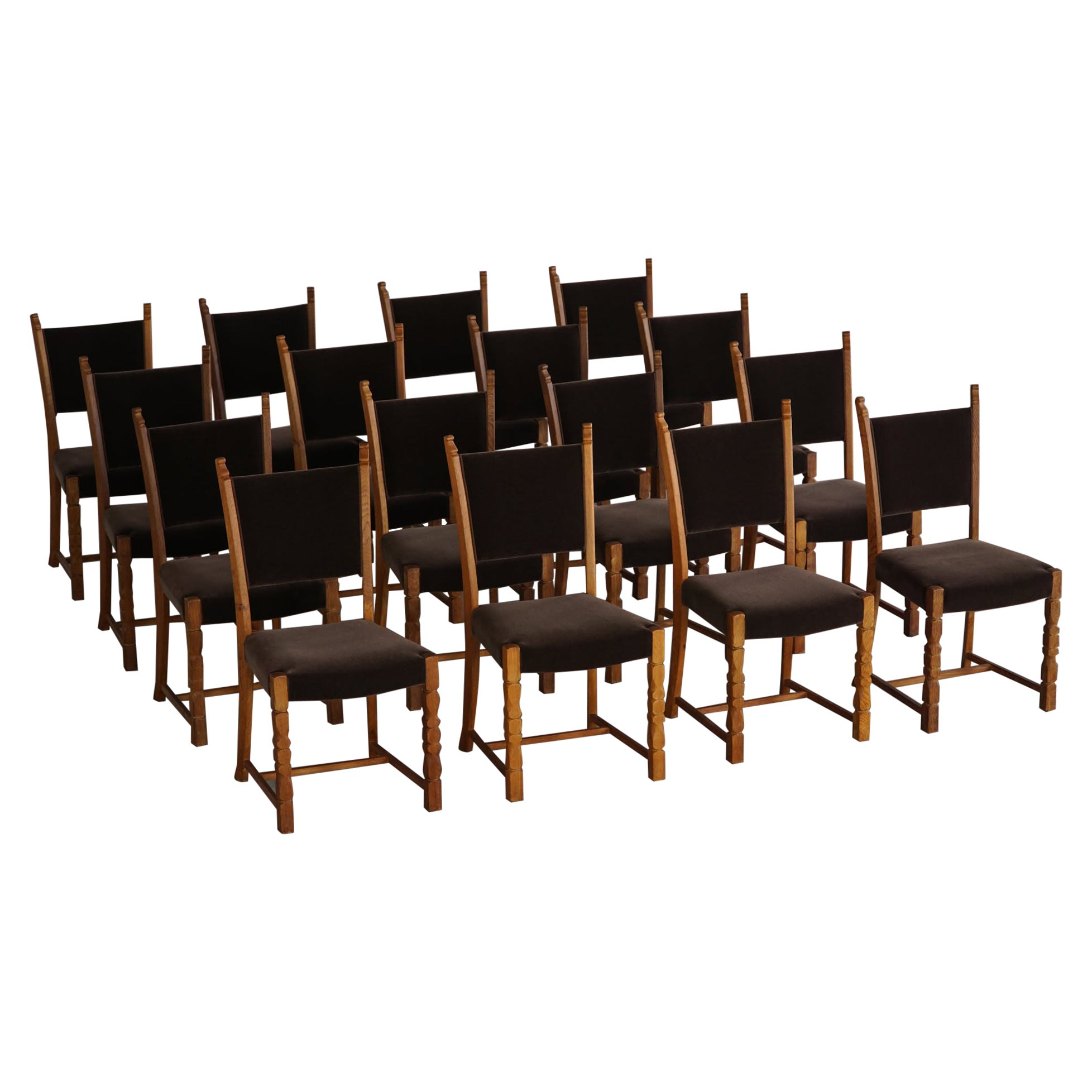 Set di 16 sedie da pranzo, Oak e Mohair, Henning Kjærnulf, Danimarca moderna, anni '50 in vendita