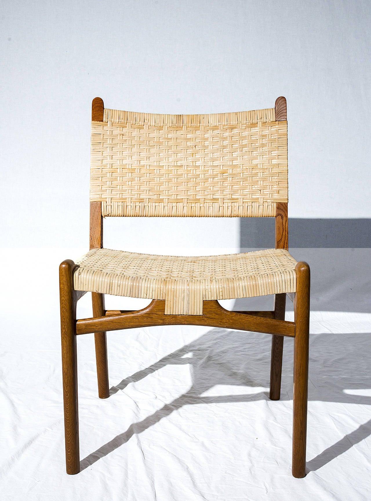 Satz von 16 Hans Wegner CH31 Esszimmerstühlen, entworfen im Jahr 1956 und hergestellt von Carl Hansen & Son.   Will Split Set.  HINWEIS: DER PREIS GILT FÜR EINEN STUHL.