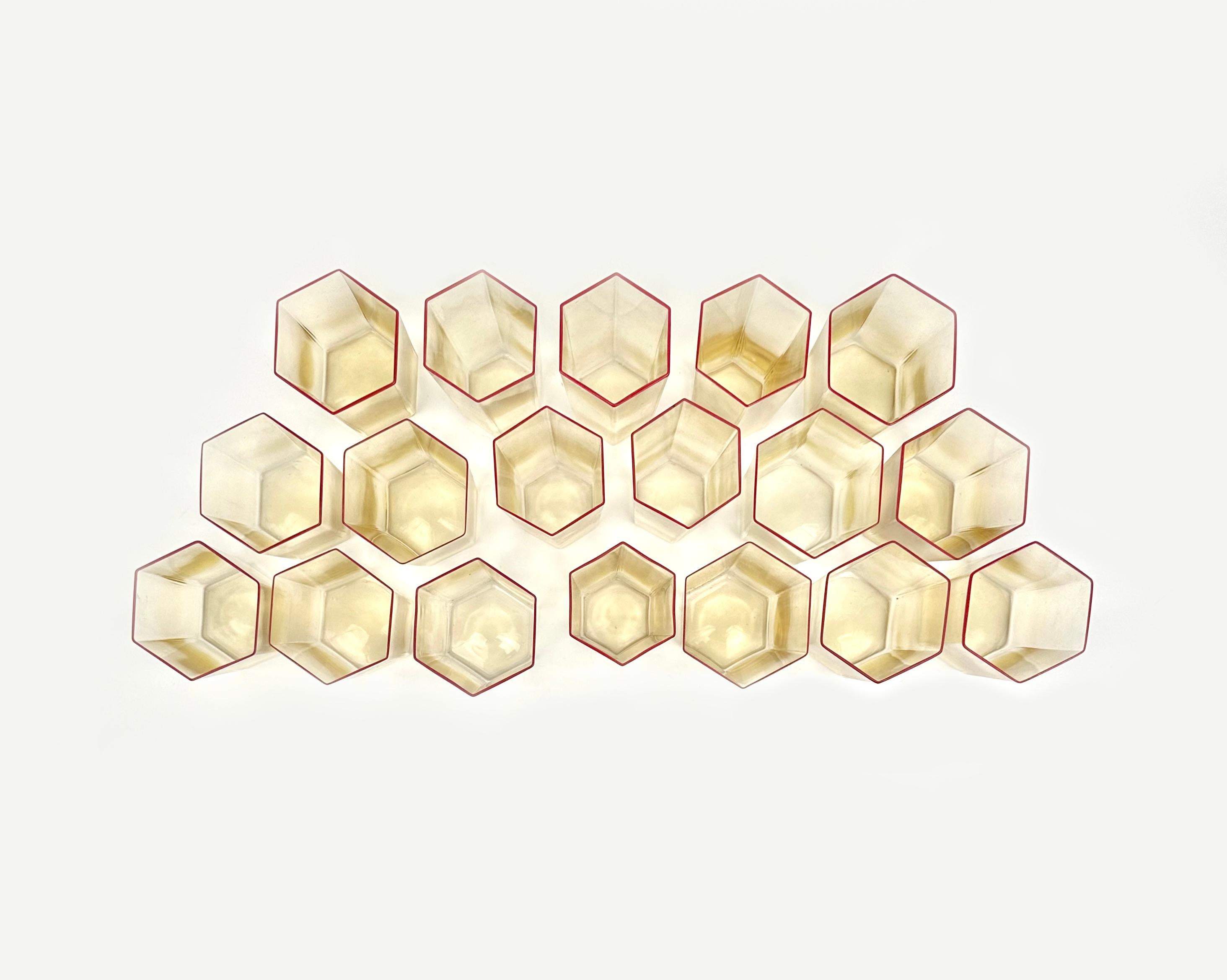 Mid-20th Century Set of 18 Hexagonal Glasses Attributed to Carlo Scarpa for Venini, Italy 1960s
