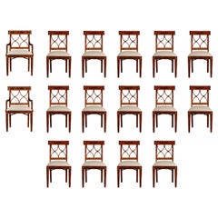 Satz von 16 Jonathan Charles Cross Back Dining Chairs