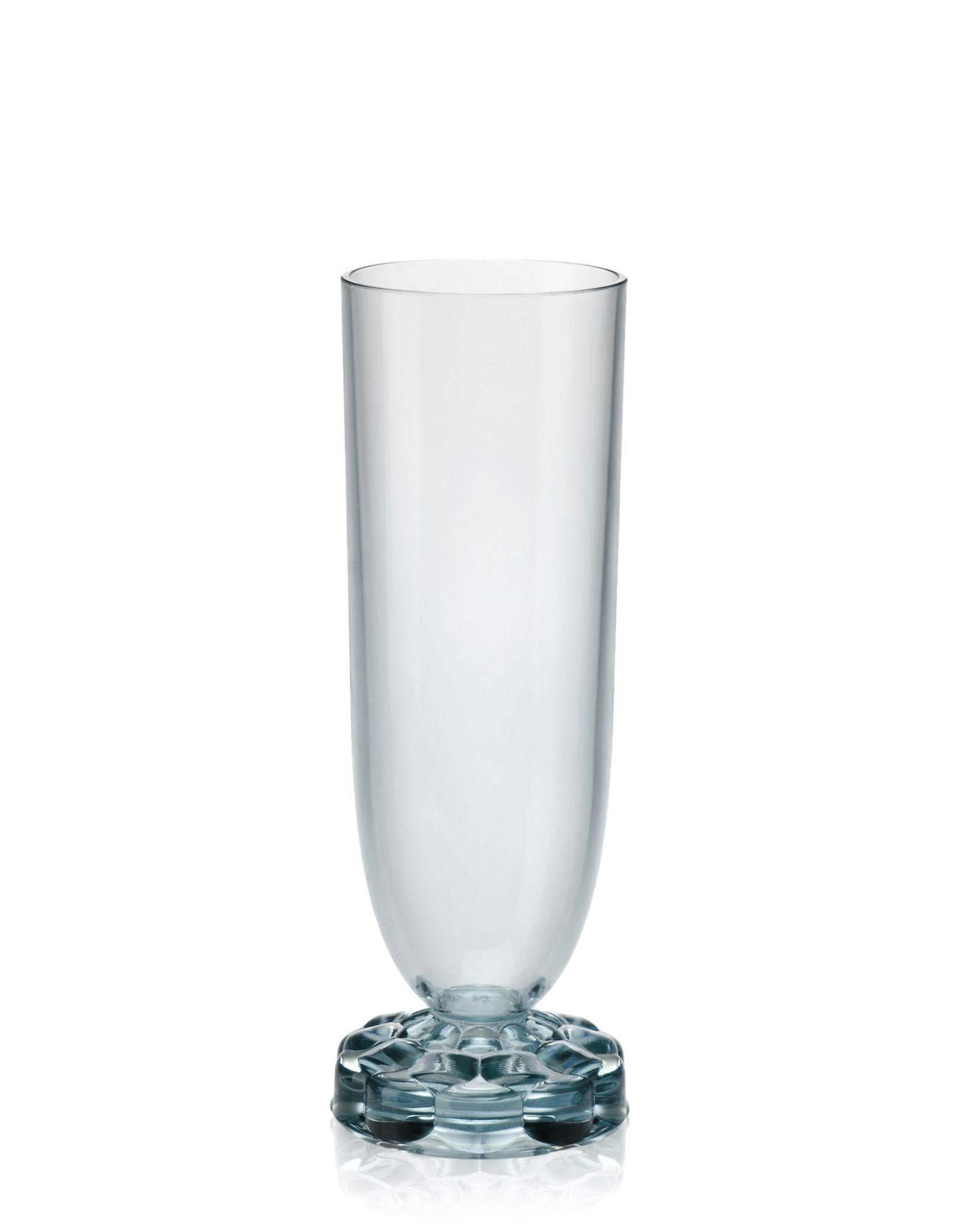 The Jellies family tableware line has been expanded to include new items designed especially for the Christmas holidays and for ringing in the New Year, the Jellies champagne flute.

Dimensions: Height 6.75 in.; diameter 2.13 in.; unit weight: