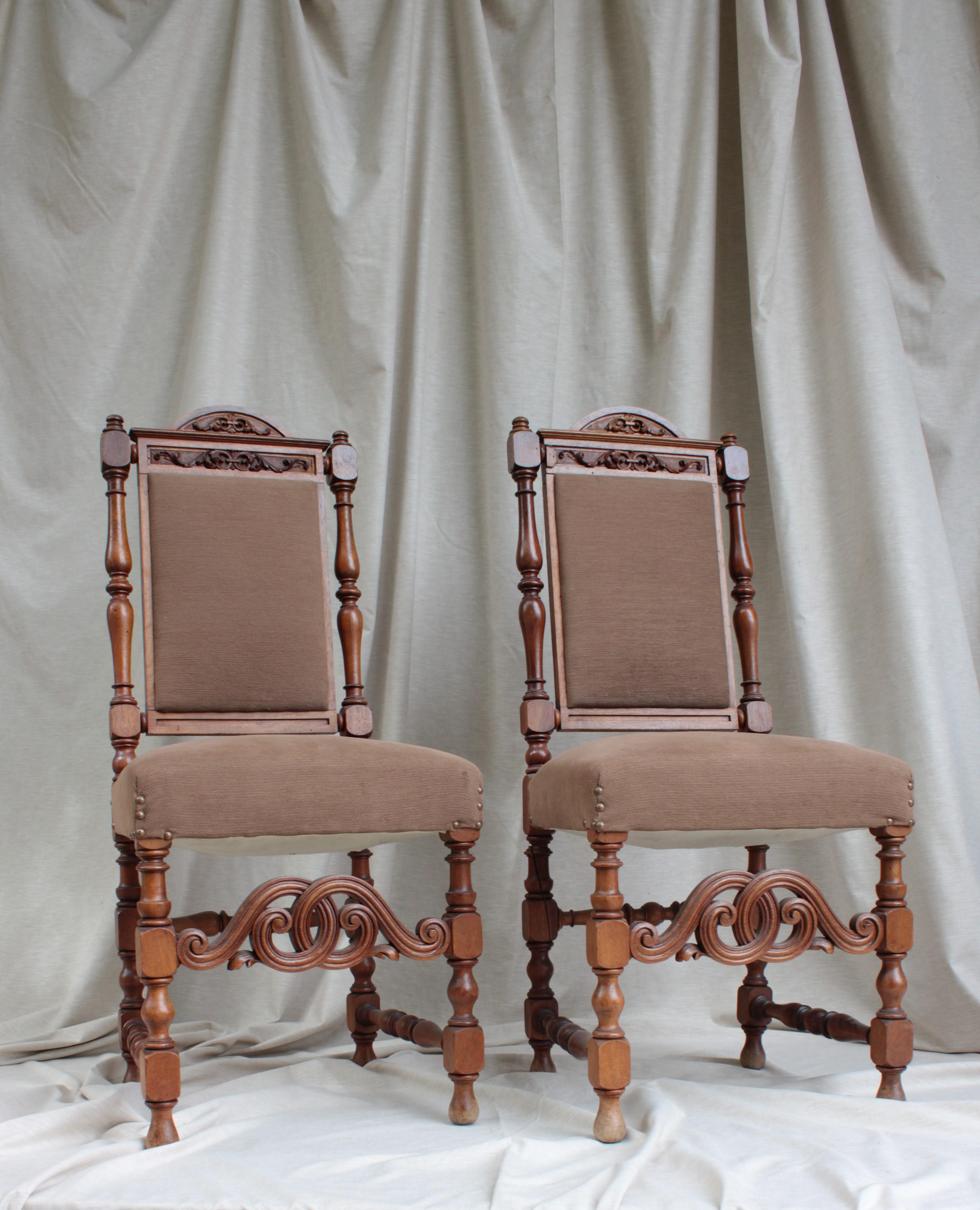 Set of 16 Portuguese Wooden Chairs, circa 19th Century For Sale 1