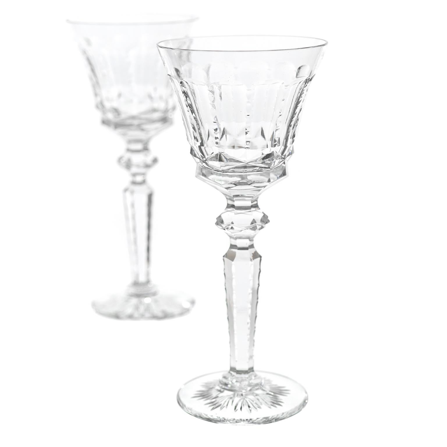 Set of 16 St. Louis Water Goblets In Excellent Condition For Sale In Litchfield, CT