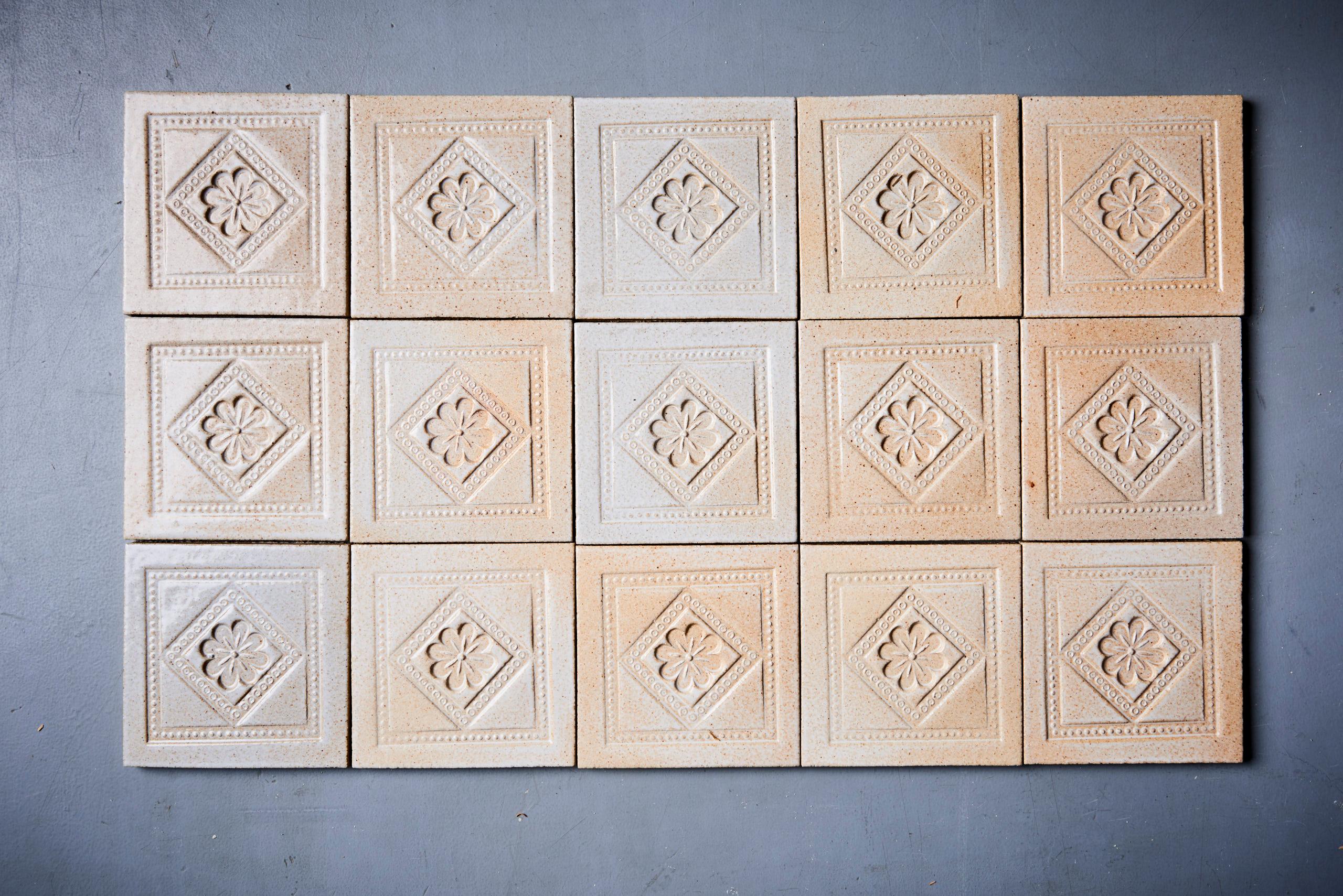 French Set of 17 ceramic tiles by Roger Capron, France - 1970s For Sale