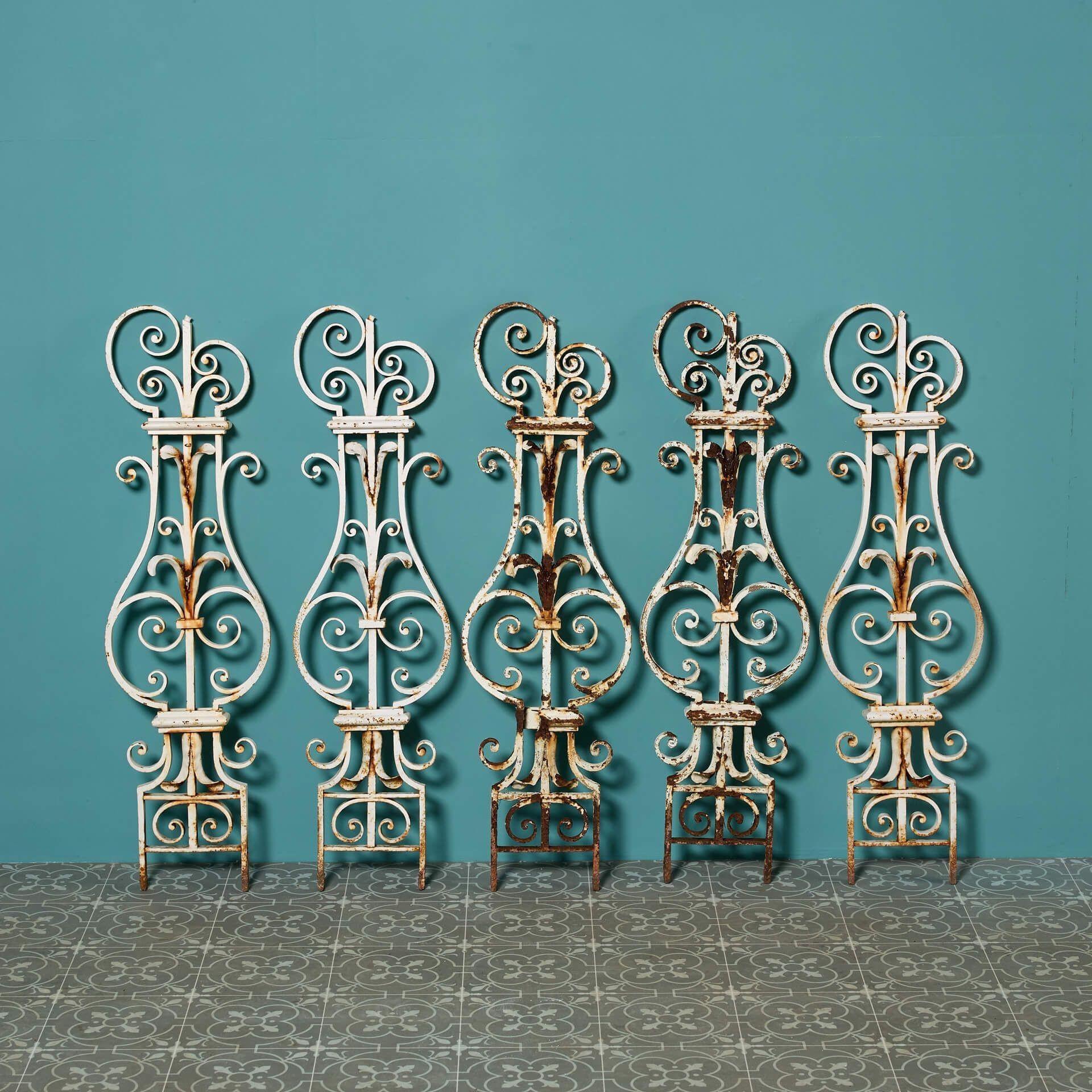English Set of 17 Georgian Wrought Iron Balustrades For Sale