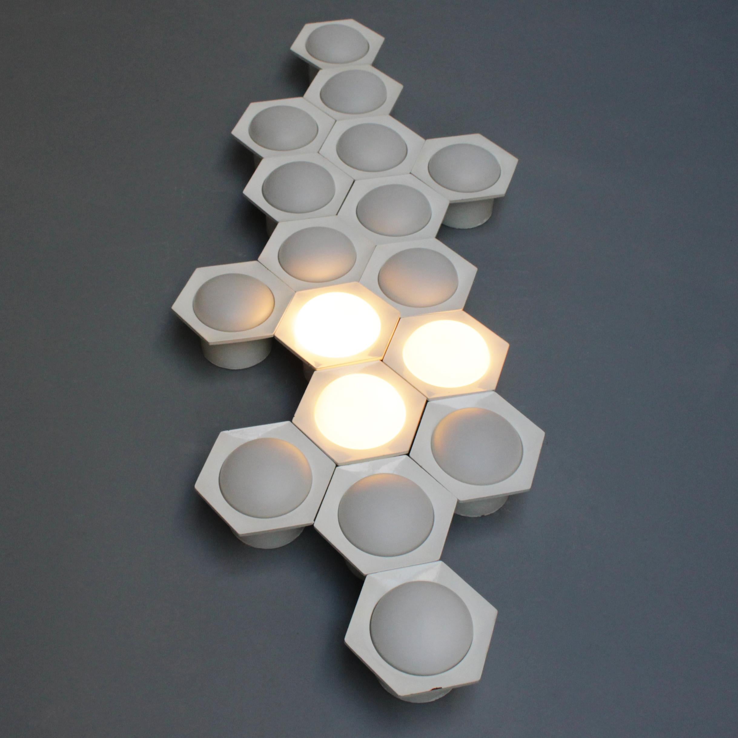 Set of 17 Wall Lights Hexagon by Raak Amsterdam In Good Condition In JM Haarlem, NL