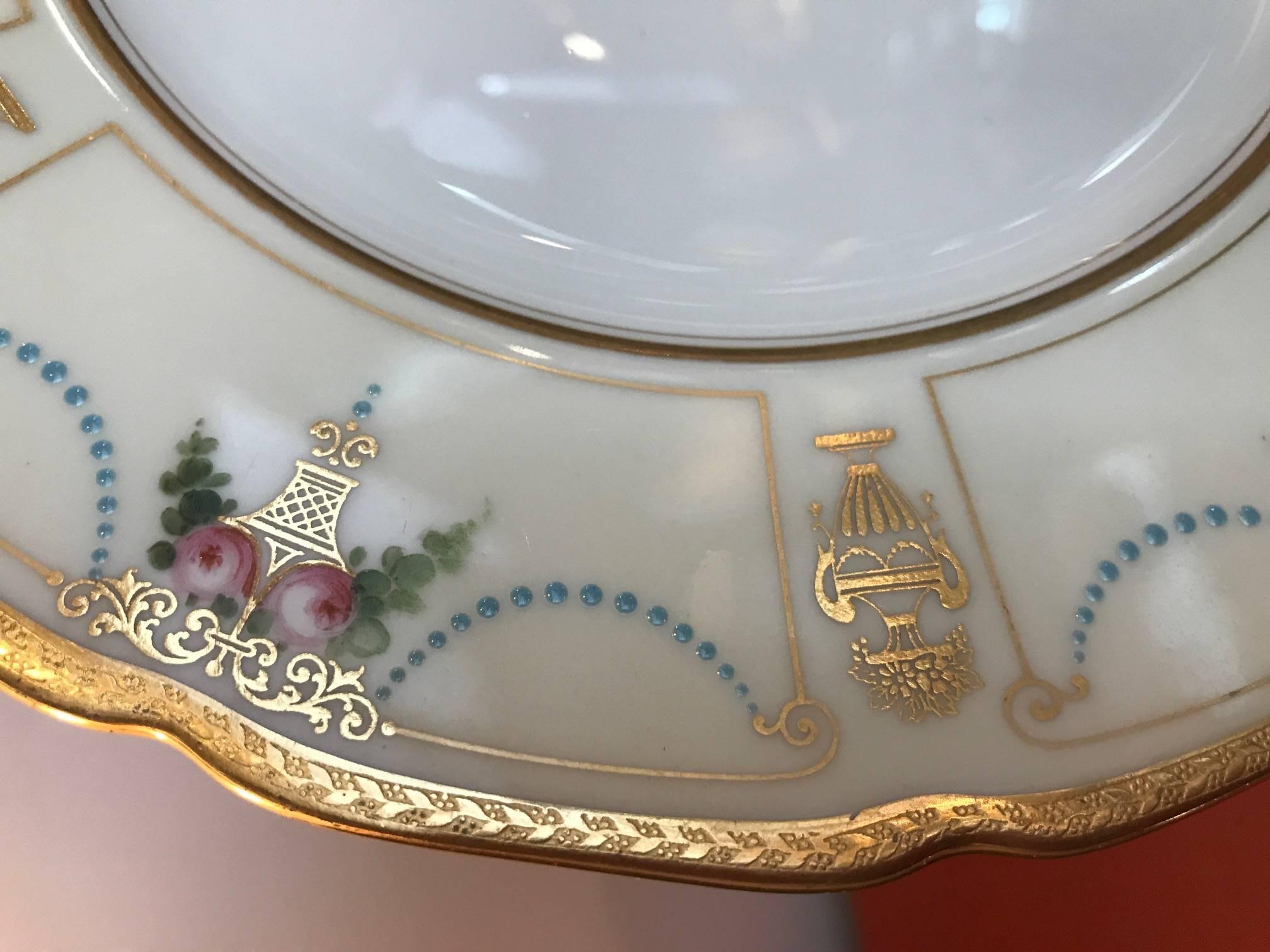 American Set of 18 Antique Tiffany Hand Painted Accent Plates