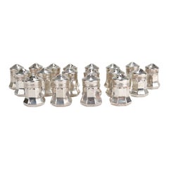 Set von 18 Cartier-Salz- und Pfefferstreuern aus Sterlingsilber