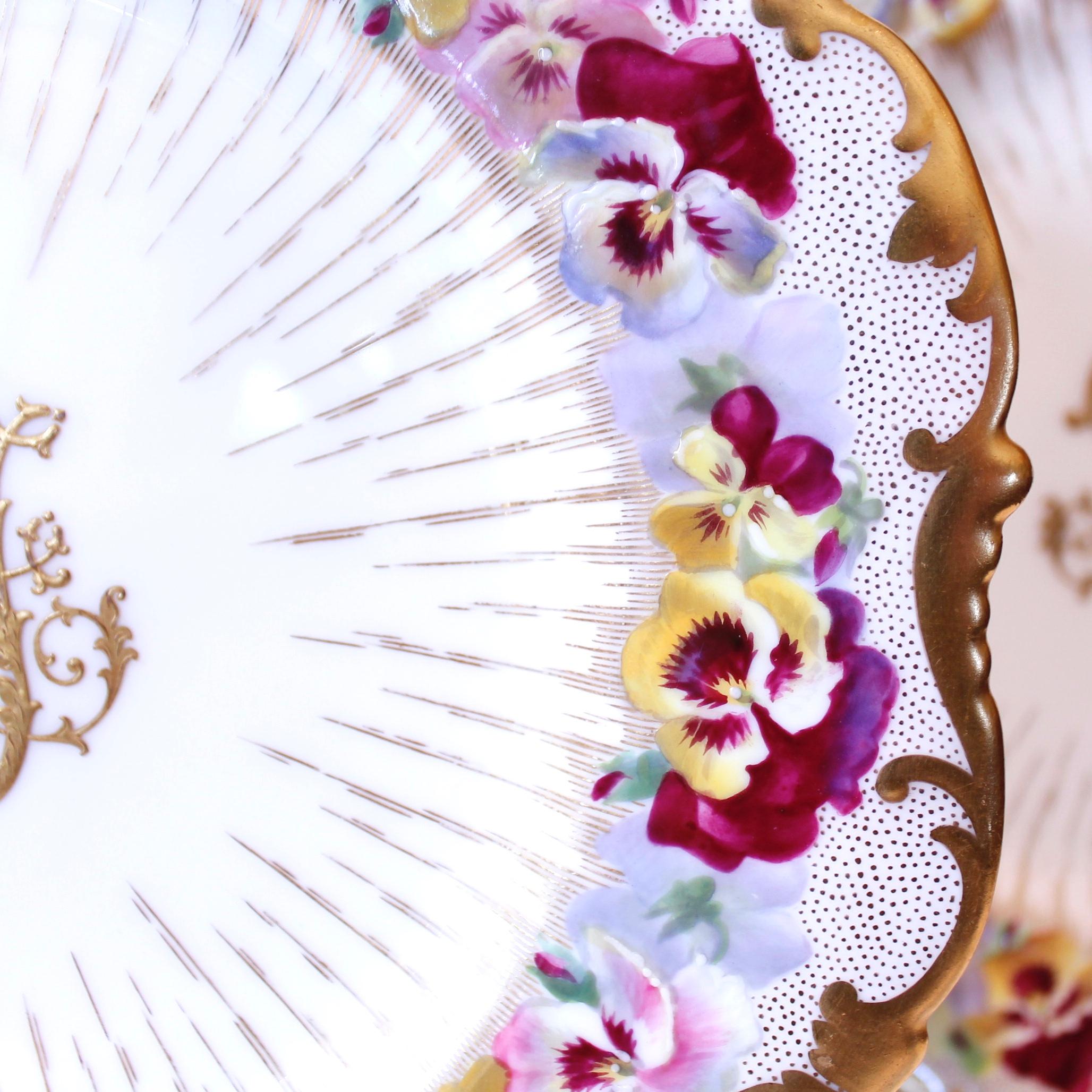 20th Century Set Of 18 Cauldon Gilt Decorated Porcelain Dessert Plates With Pansies