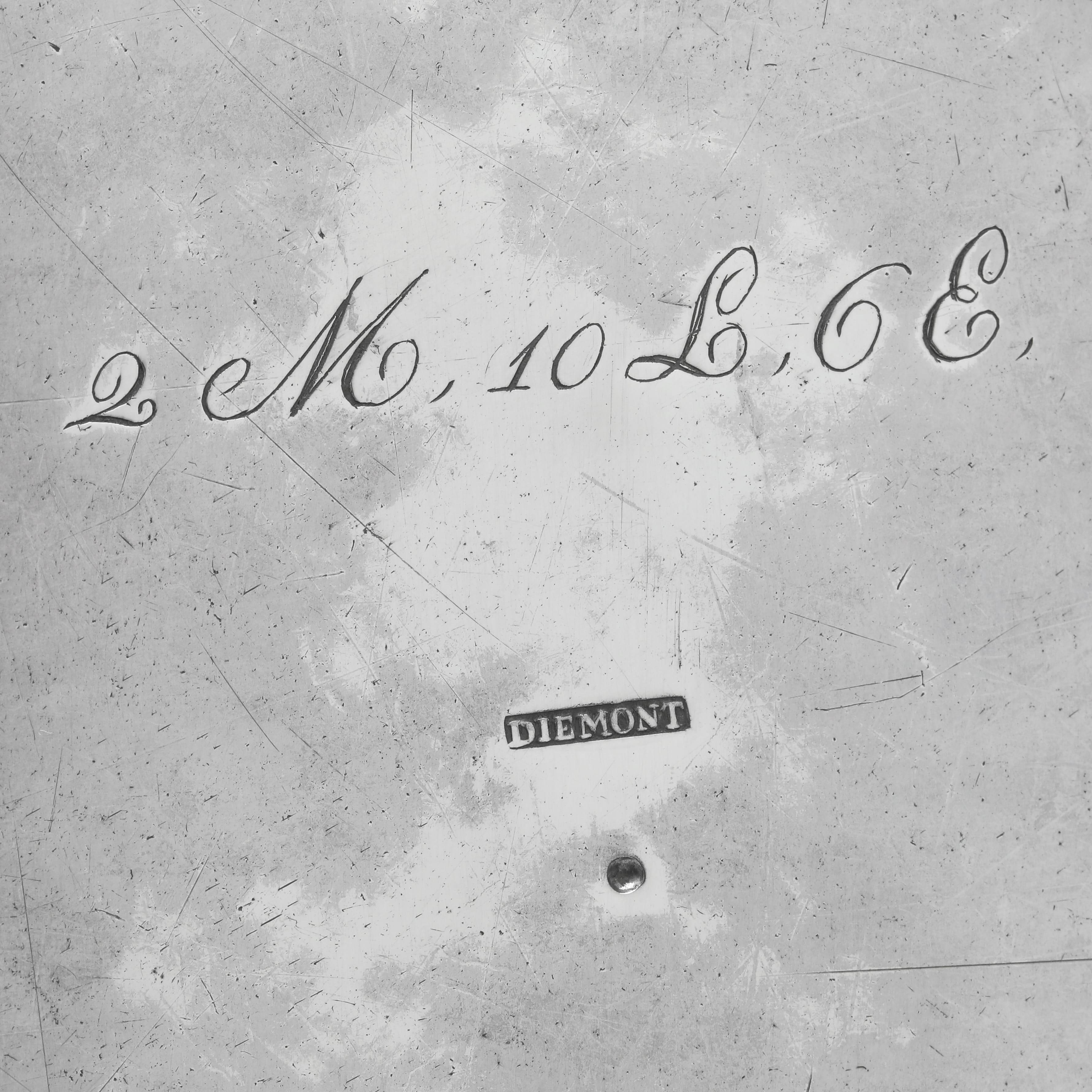 Set von 18 niederländischen Silbertellern, die 1816 in Amsterdam hergestellt und von Diemont vertrieben wurden im Zustand „Gut“ im Angebot in London, London