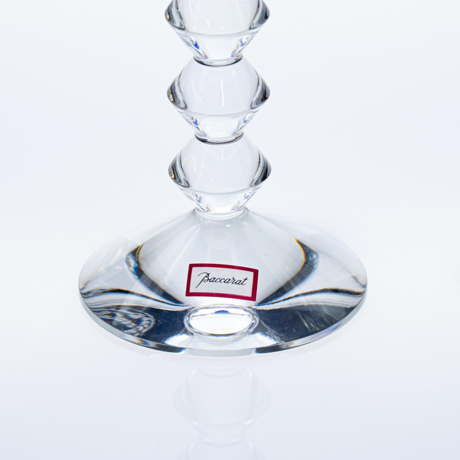 Set von 18 exquisiten tiefblauen Baccarat-Kristallgläsern aus Exquise, Frankreich (Mitte des 20. Jahrhunderts) im Angebot