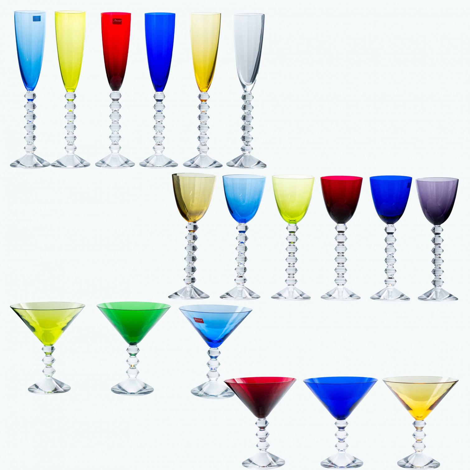 Ensemble de 18 verres exquis multicolores en cristal de Baccarat, France en vente 10