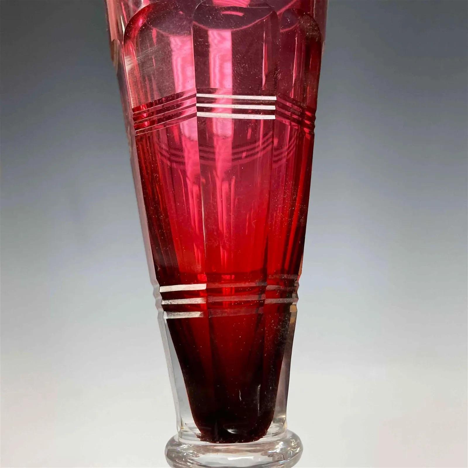 French Set of 18 Hand Blown Crystal Cranberry Champagne Flutes With Clear Stems & Base For Sale