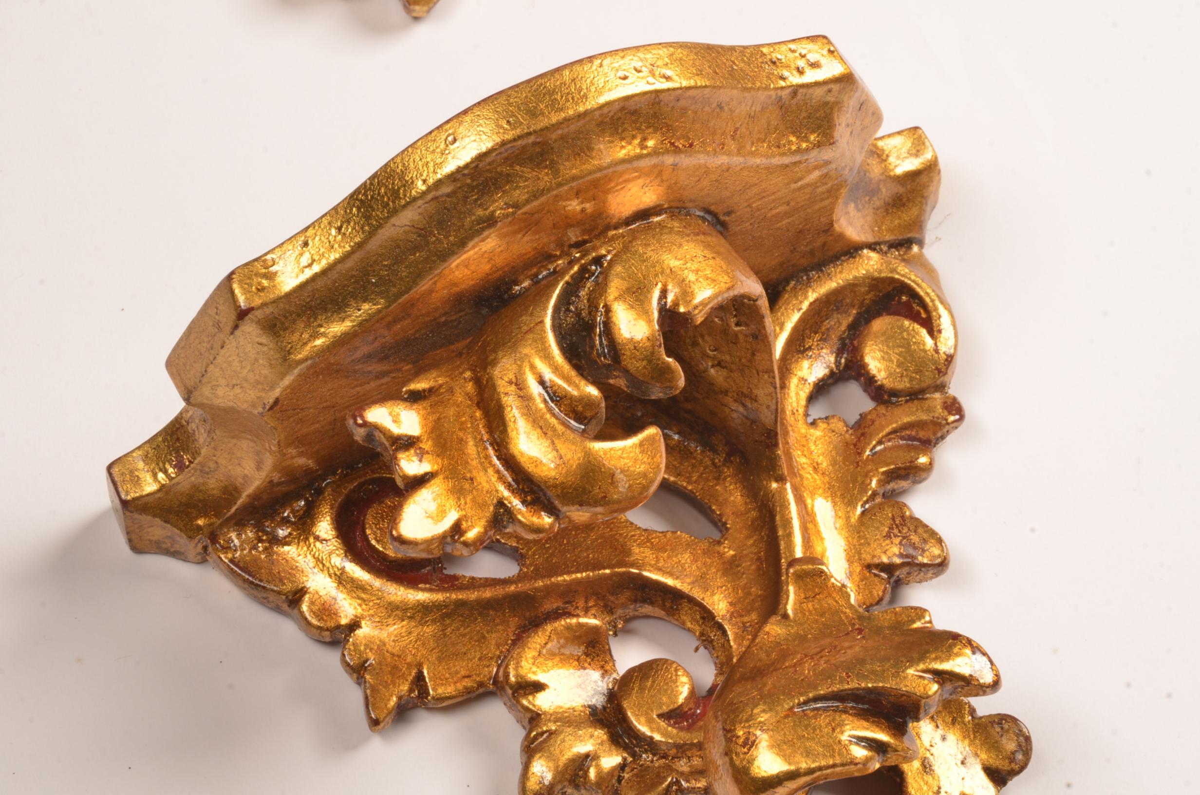 Set of 18 Hand Carved Giltwood Wall Brackets in French Rococo Style In Good Condition In Ulestraten, Limburg