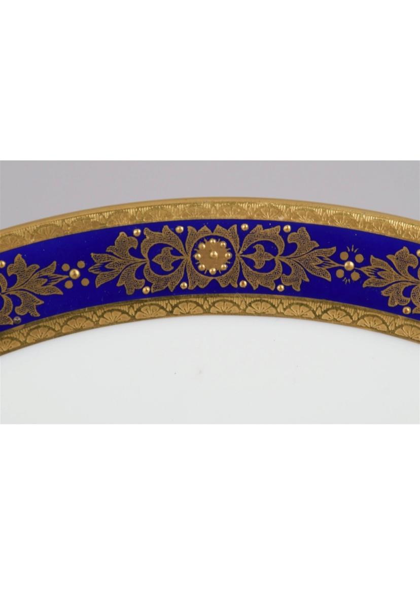 Set of 18 Minton Cobalt Blue Gilt Dinner Plates, Vintage In Good Condition In West Palm Beach, FL