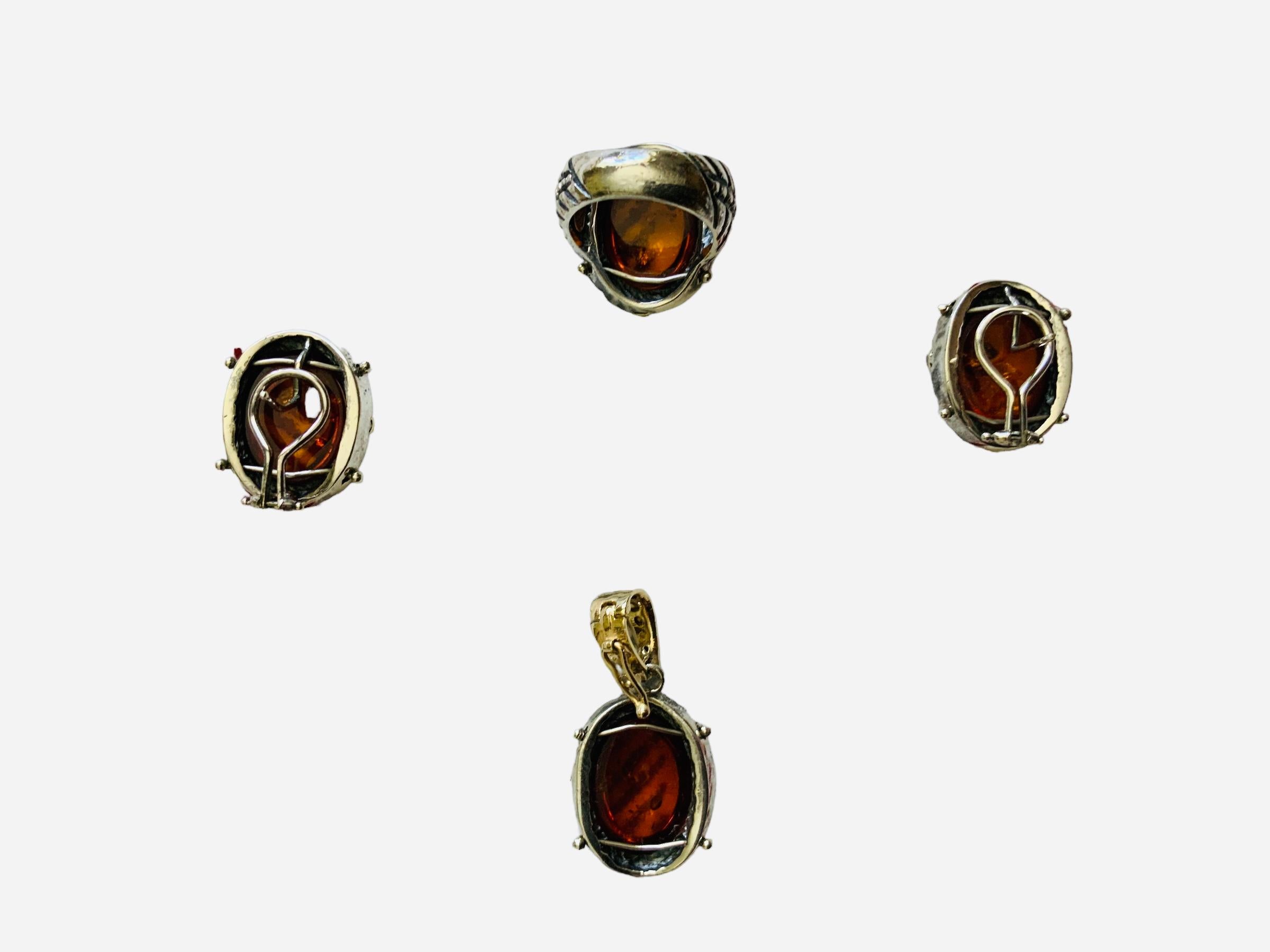 Set Of 18K Gold, 925 Silver And Amber Pair Of Earrings, Pendant And Ring For Sale 3