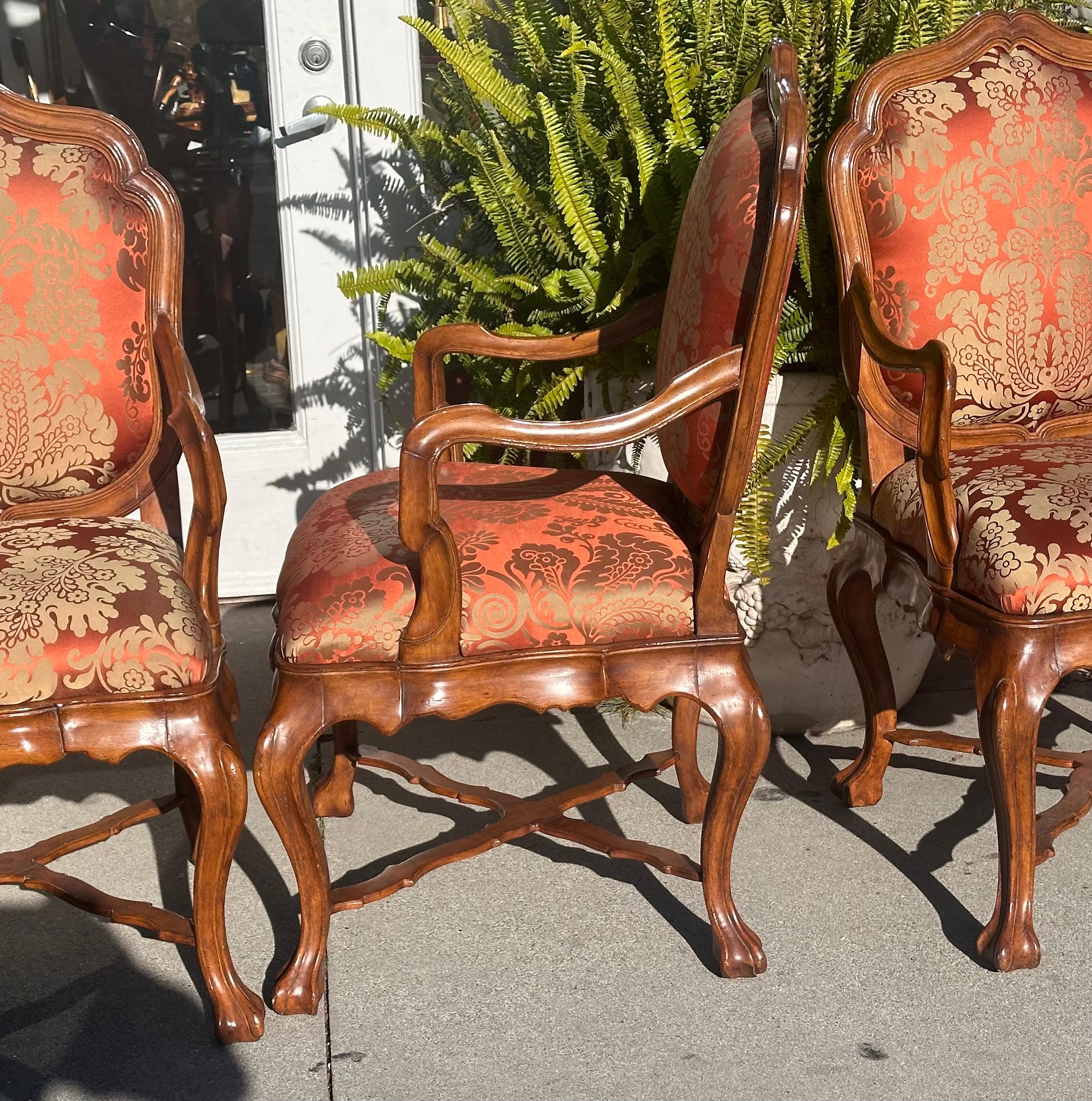 American Set of 18th C Style Therien Studio Workshops Venetian Walnut Dining Arm Chairs For Sale