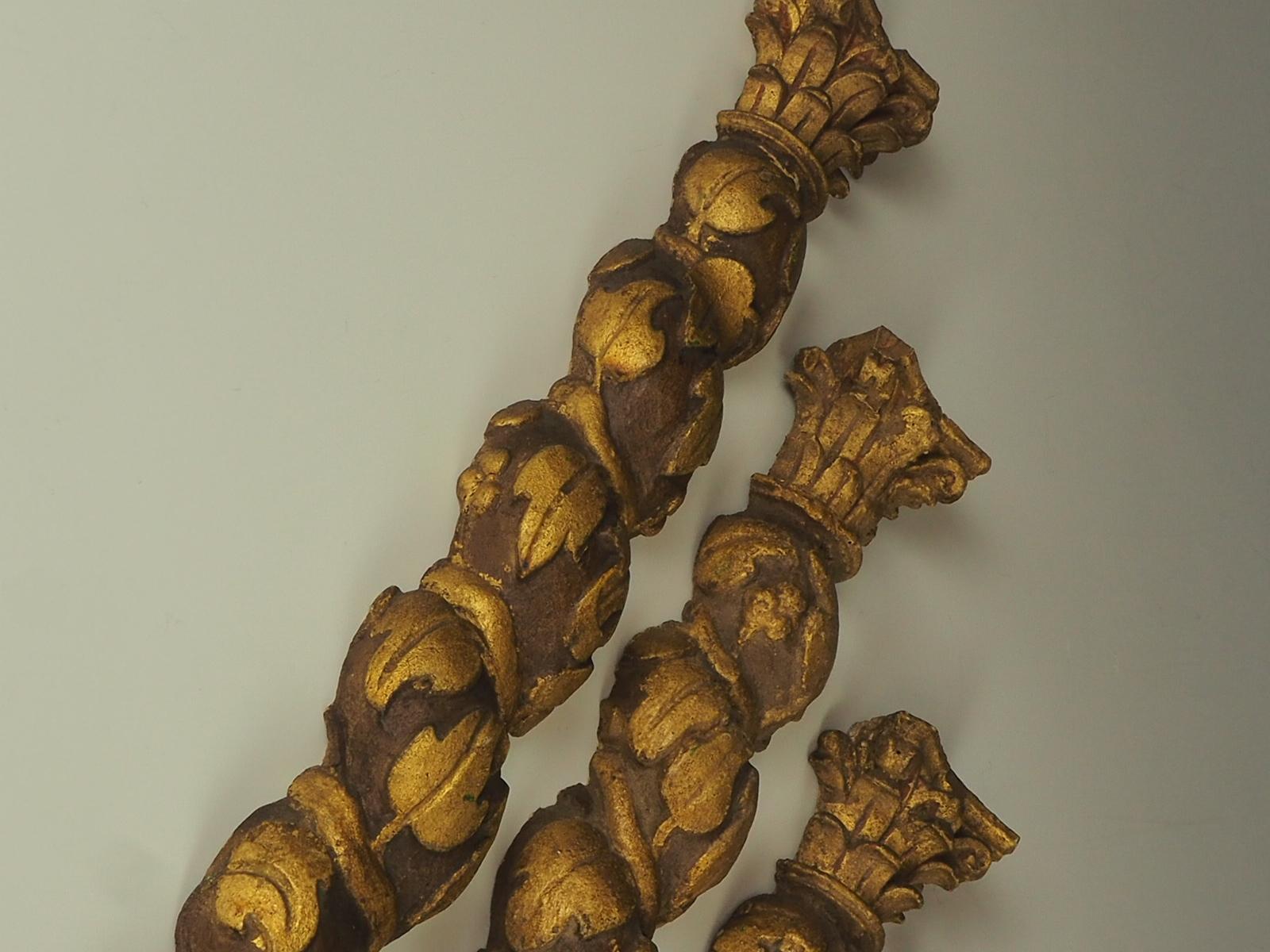 Set of 18th Century Baroque style Solomonic Carved Gilt Wood Columns For Sale 1