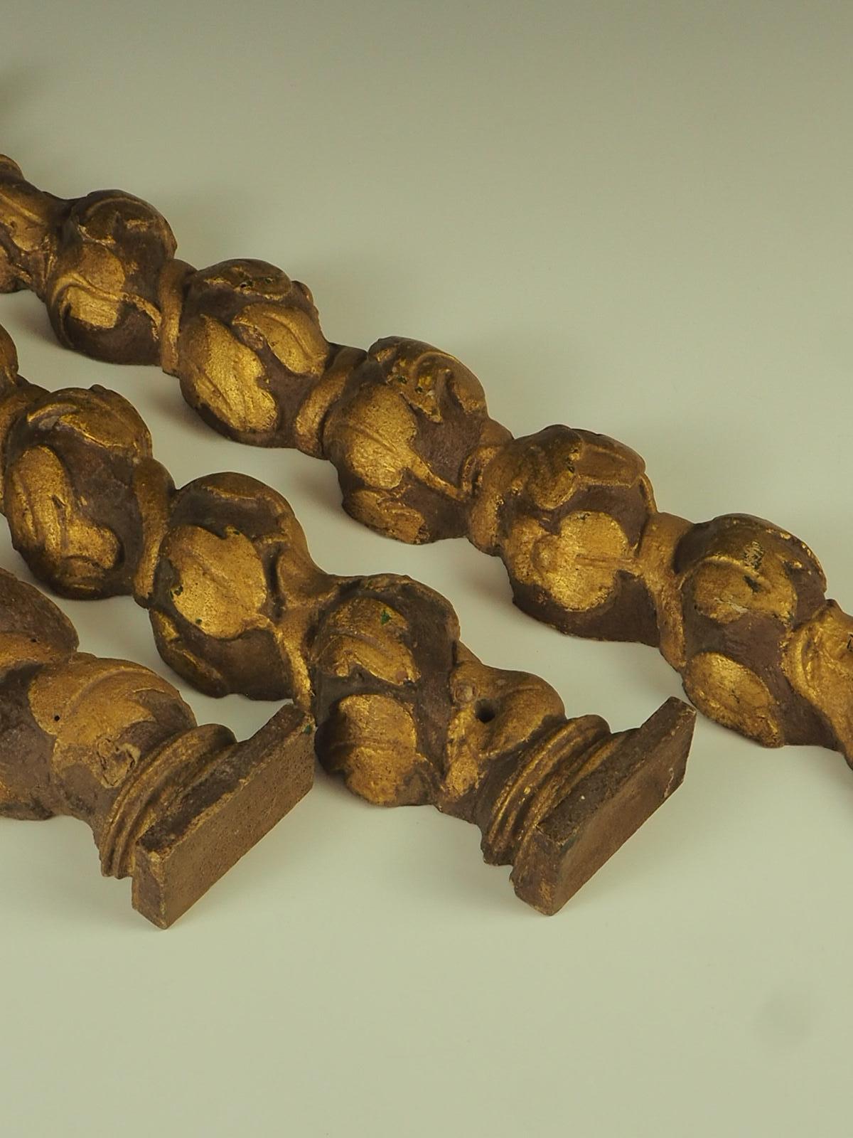 Set of 18th Century Baroque style Solomonic Carved Gilt Wood Columns For Sale 2