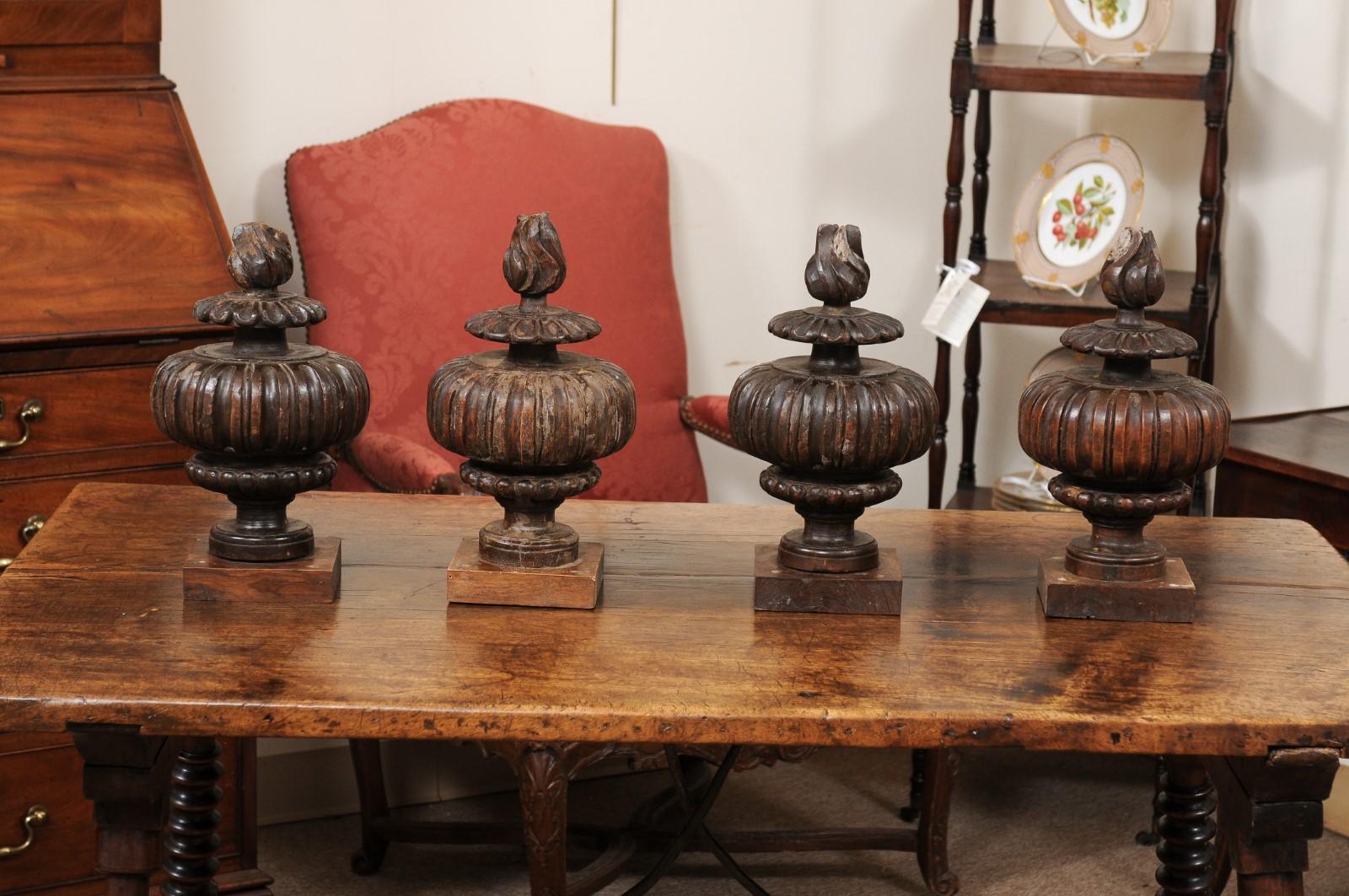 Set of 18th Century Italian Carved Wood Finials. SOLD IN PAIRS(1 pair available) For Sale 7