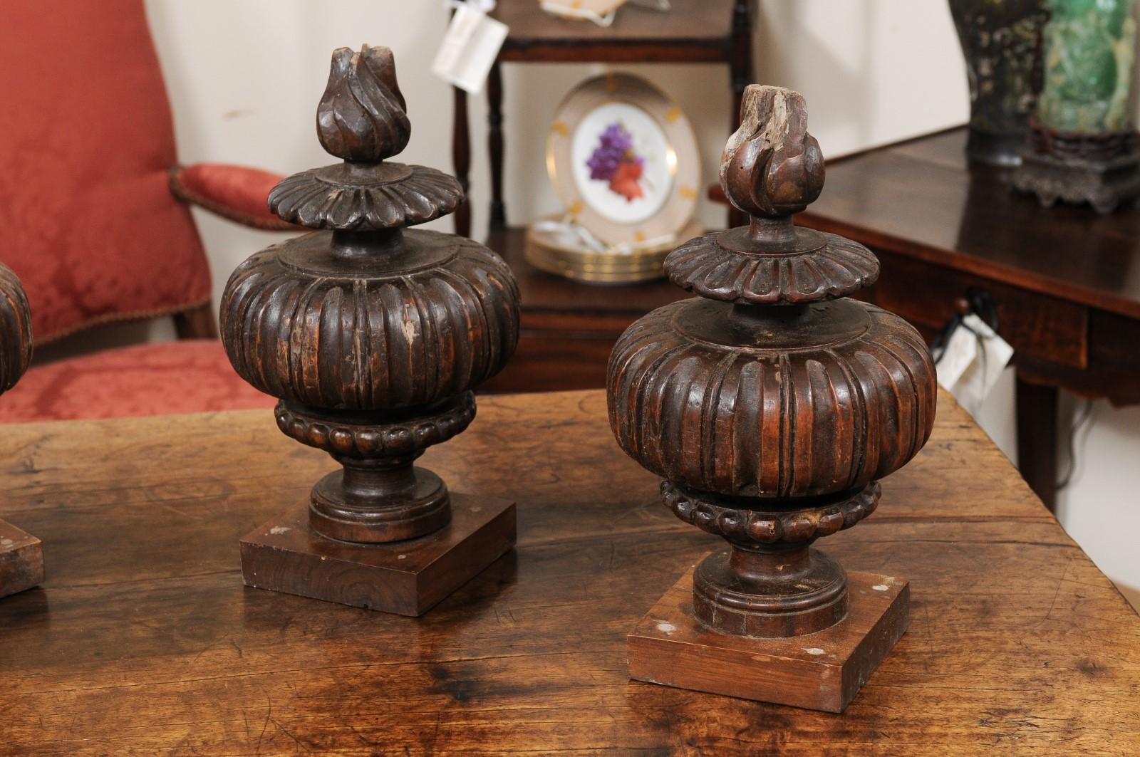 Set of 18th Century Italian Carved Wood Finials. SOLD IN PAIRS(1 pair available) For Sale 2