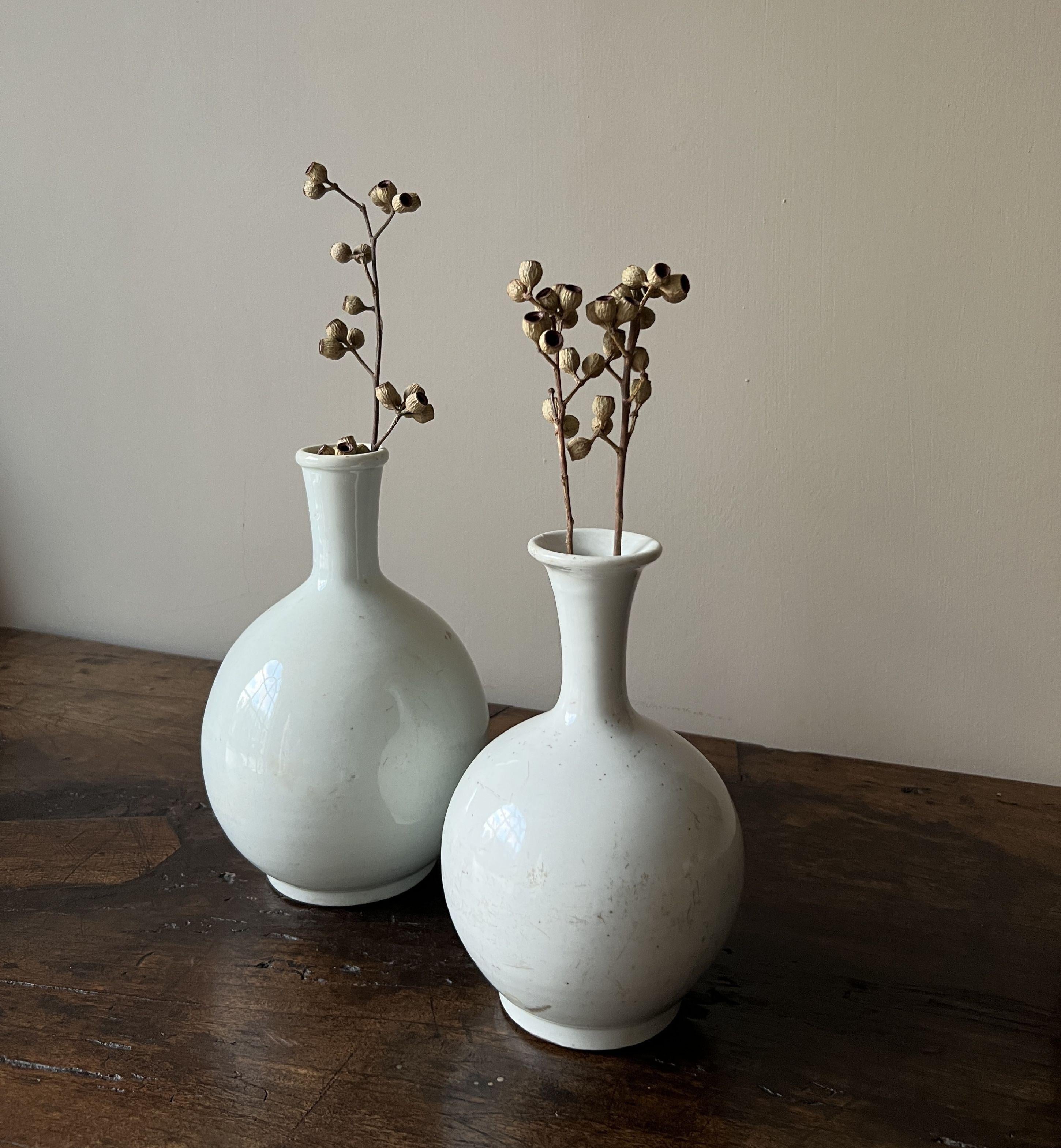 set of 18th century white Korean vases For Sale 8