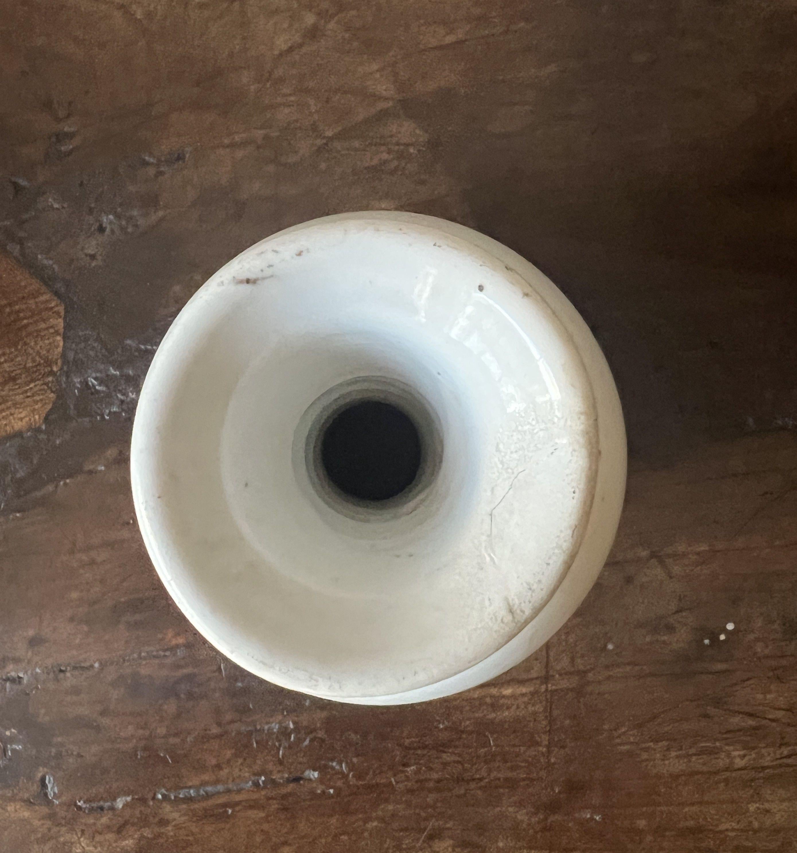 Ceramic set of 18th century white Korean vases For Sale