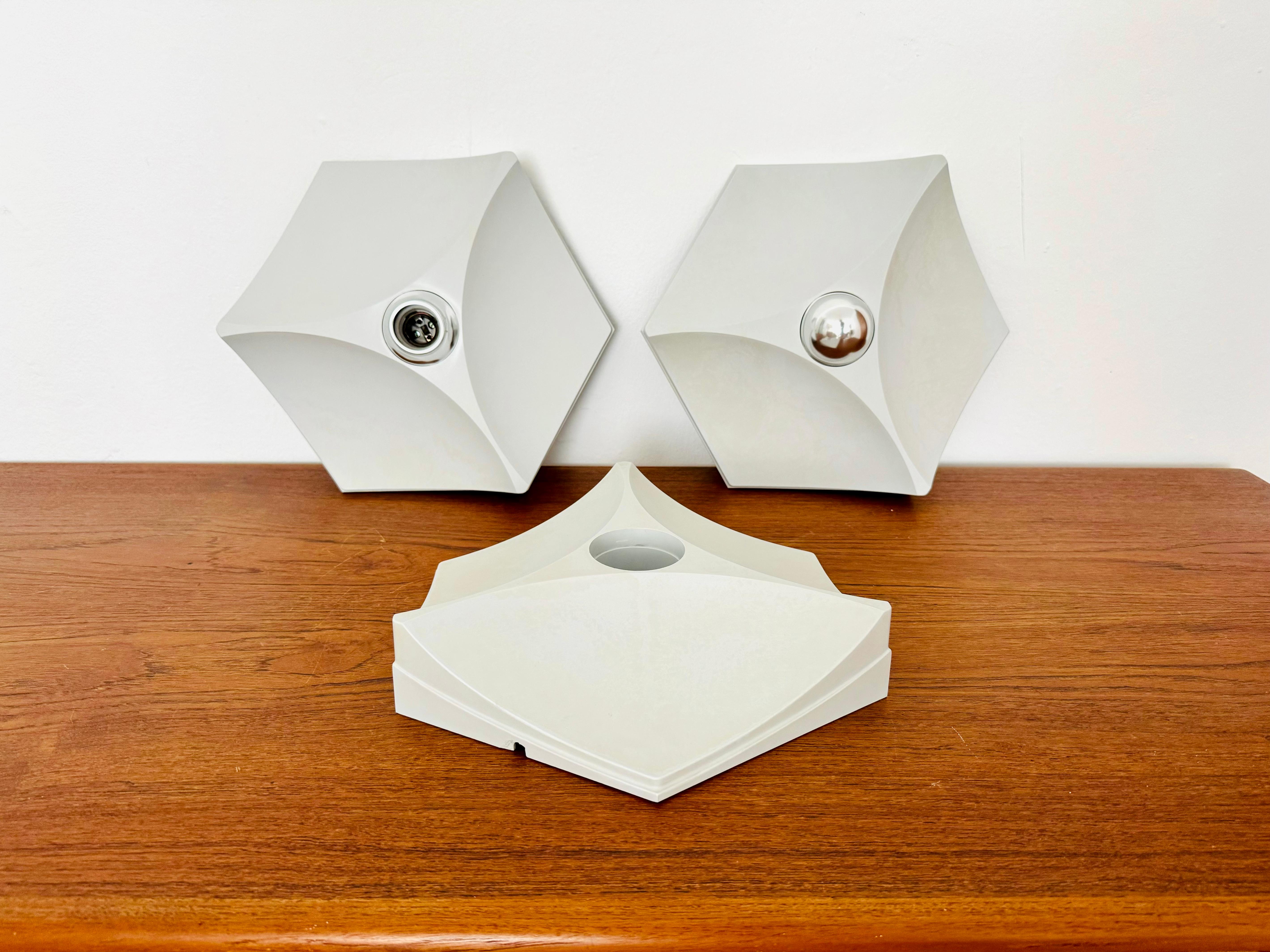 Ensemble de lampes murales ou encastrées en plastique de l'ère spatiale 19 par Hoffmeister Leuchten en vente 6