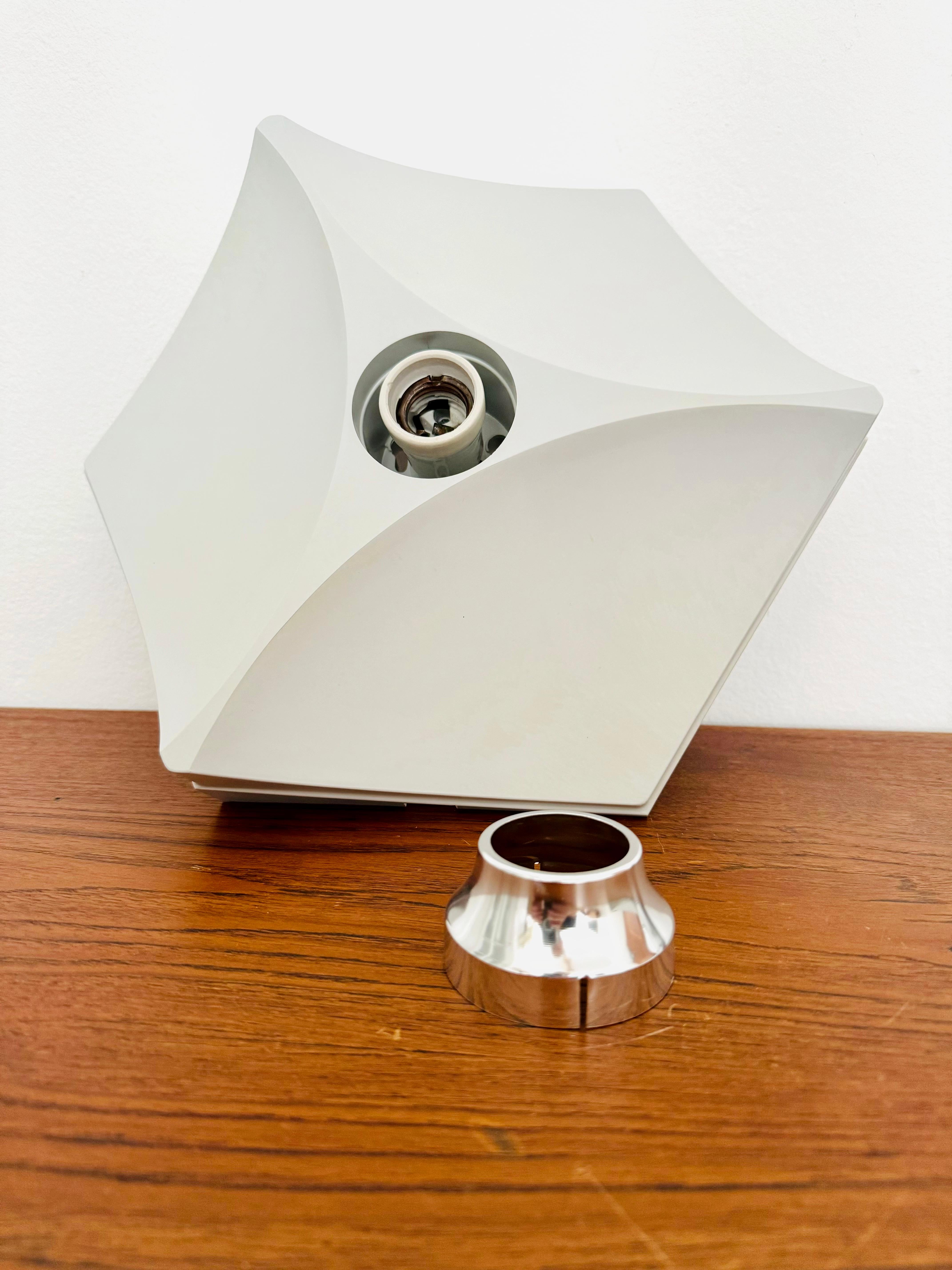 Ensemble de lampes murales ou encastrées en plastique de l'ère spatiale 19 par Hoffmeister Leuchten en vente 8