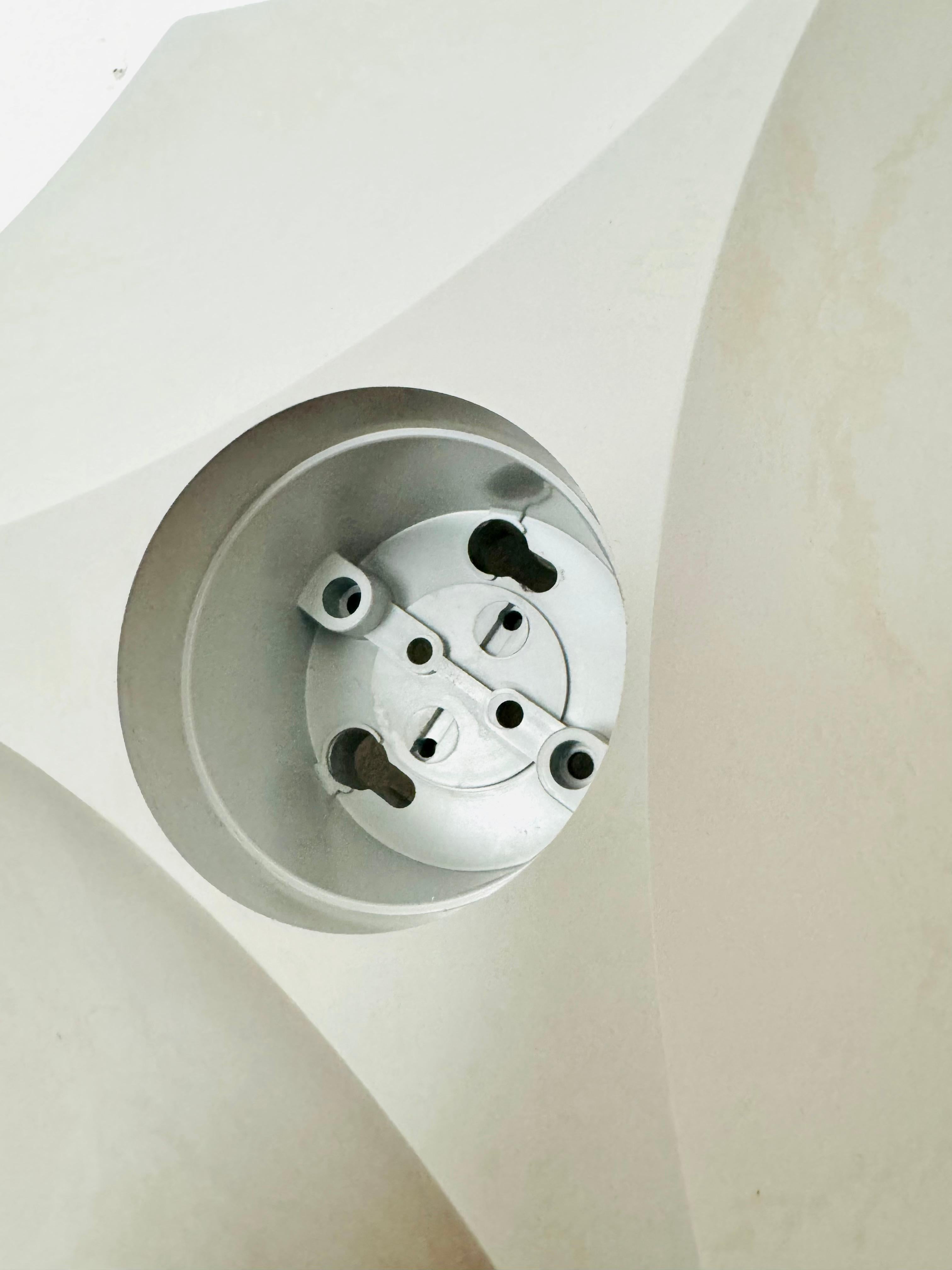Ensemble de lampes murales ou encastrées en plastique de l'ère spatiale 19 par Hoffmeister Leuchten en vente 12