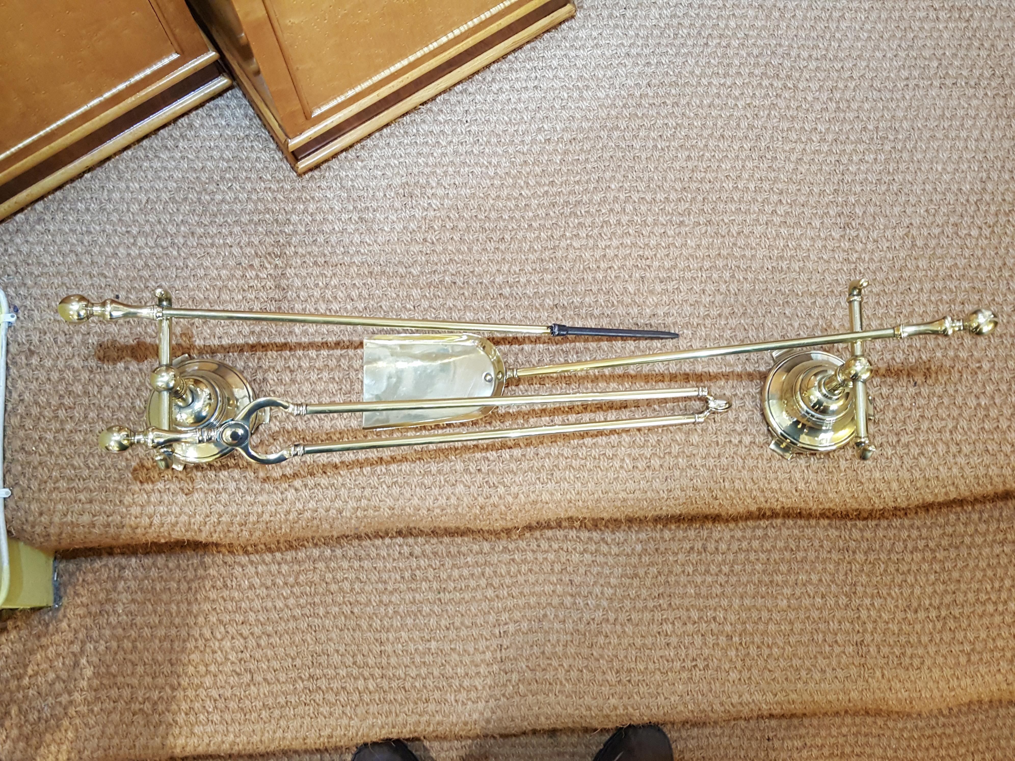 Set of 1920s Brass Fire Irons with Dogs In Good Condition In Altrincham, Cheshire