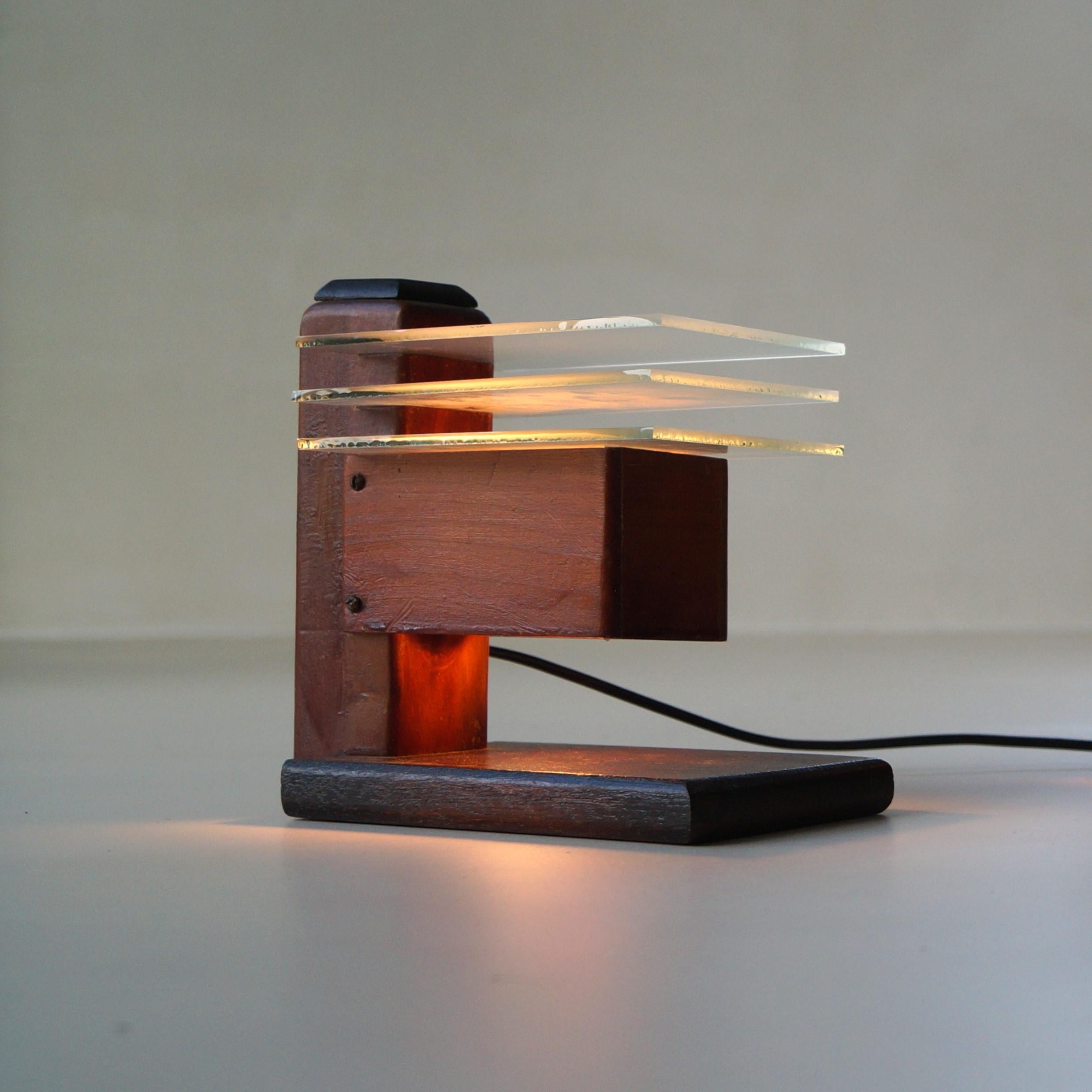 Set of 1920s Dutch modernist bedside lamps in the manner of Frank Lloyd Wright 5