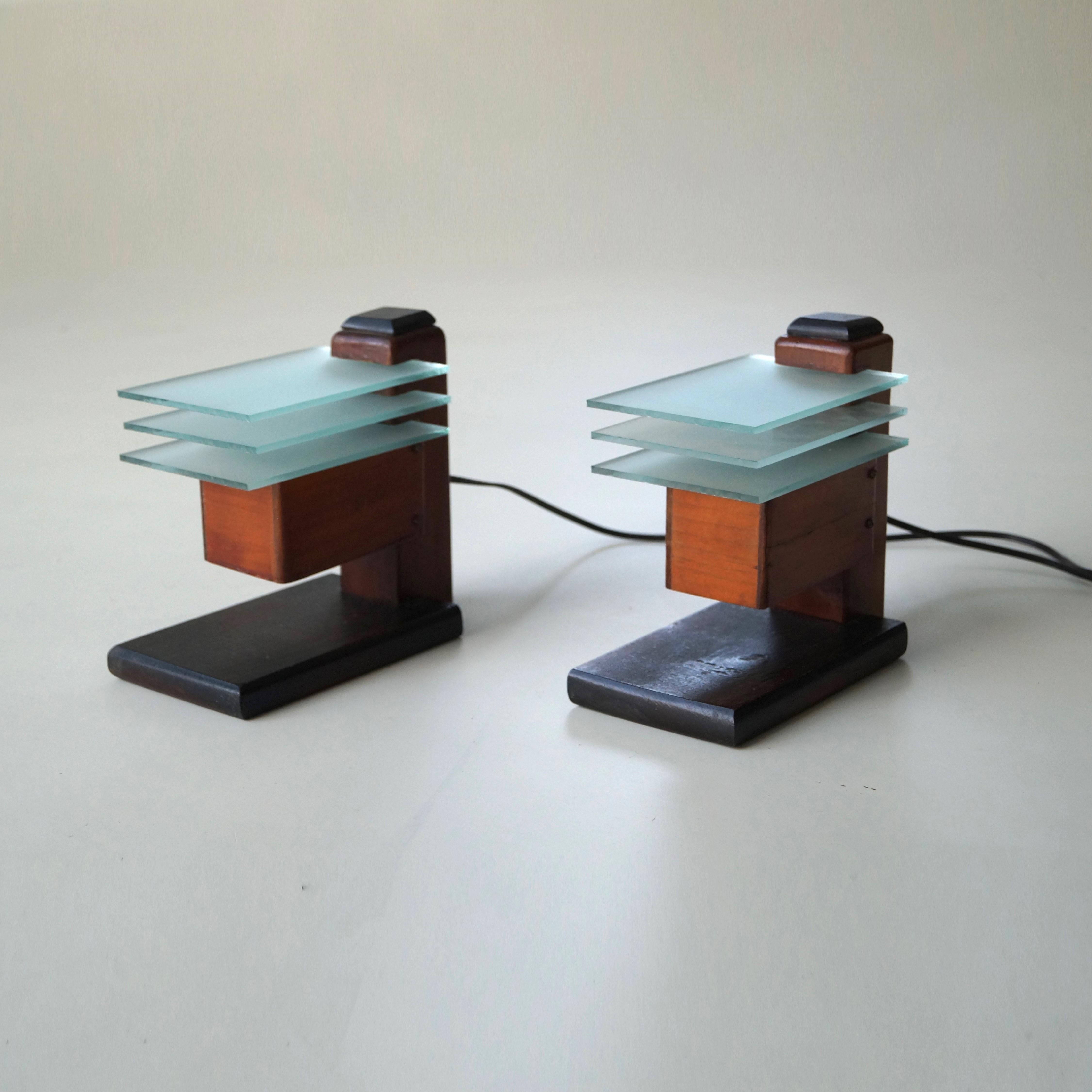 Set of 1920s Dutch modernist bedside lamps in the manner of Frank Lloyd Wright 8