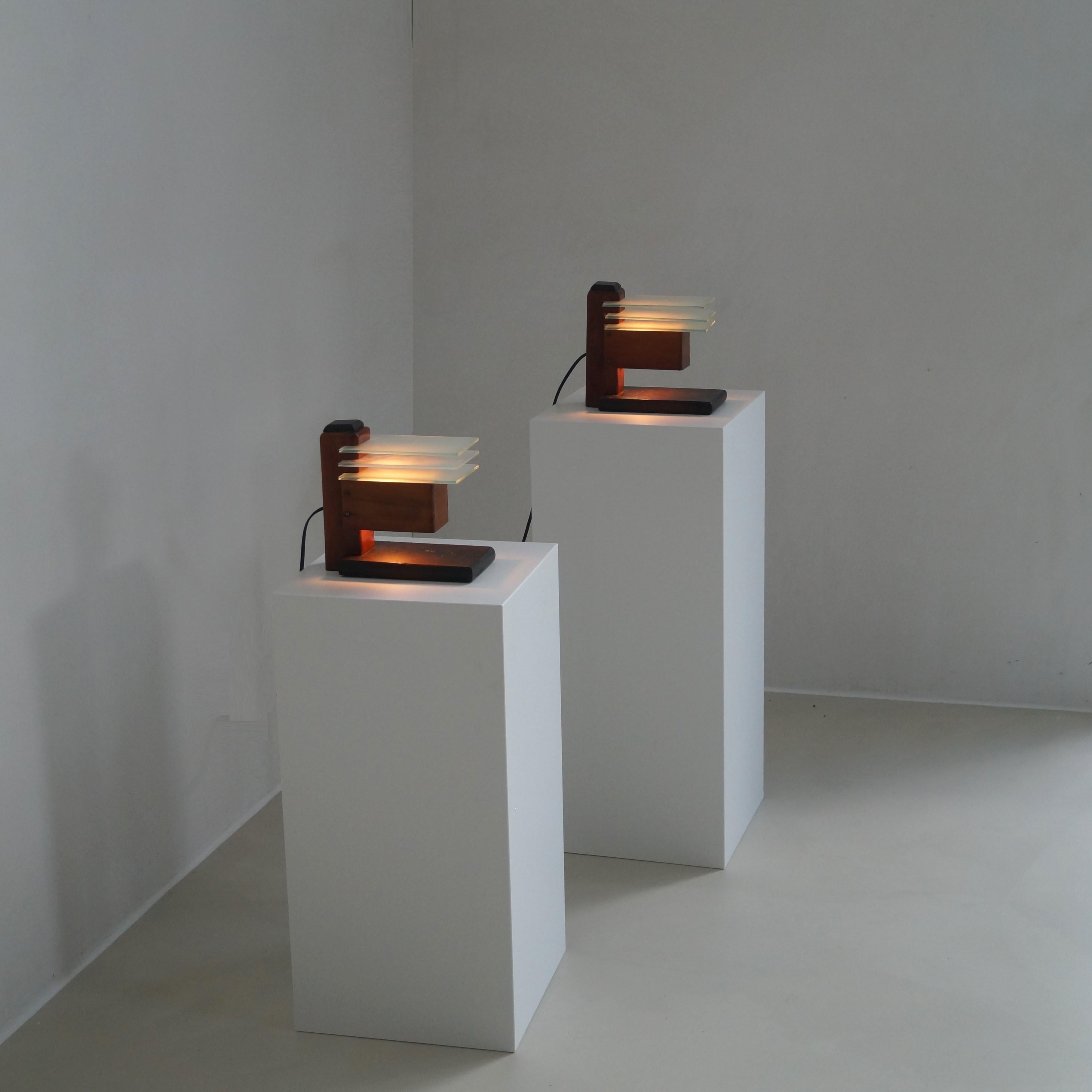 Early 20th Century Set of 1920s Dutch modernist bedside lamps in the manner of Frank Lloyd Wright