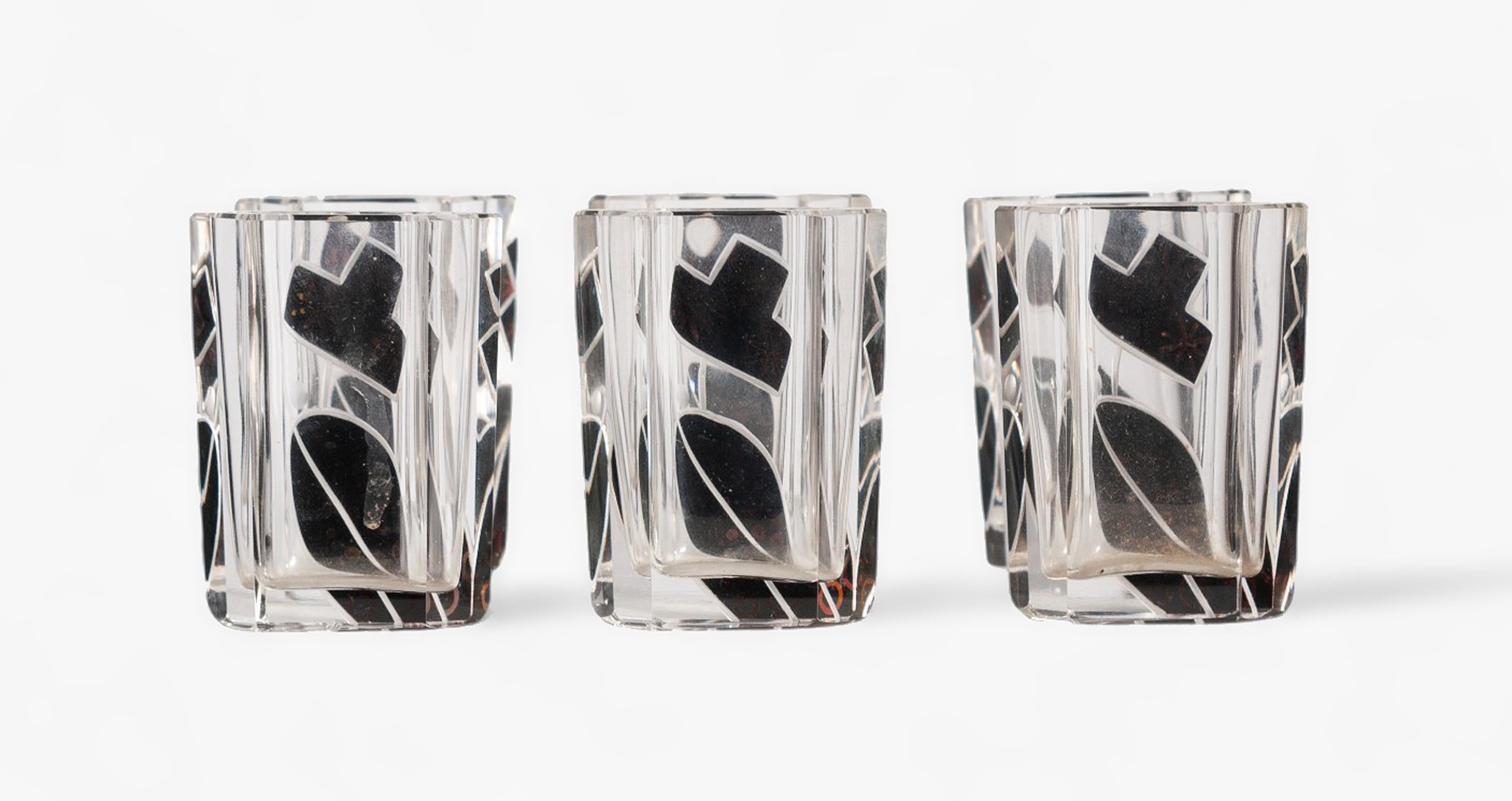 Set of 1930s Art Déco Czech/Bohemian Crystal Decanter and Glasses by Karl Palda For Sale 2