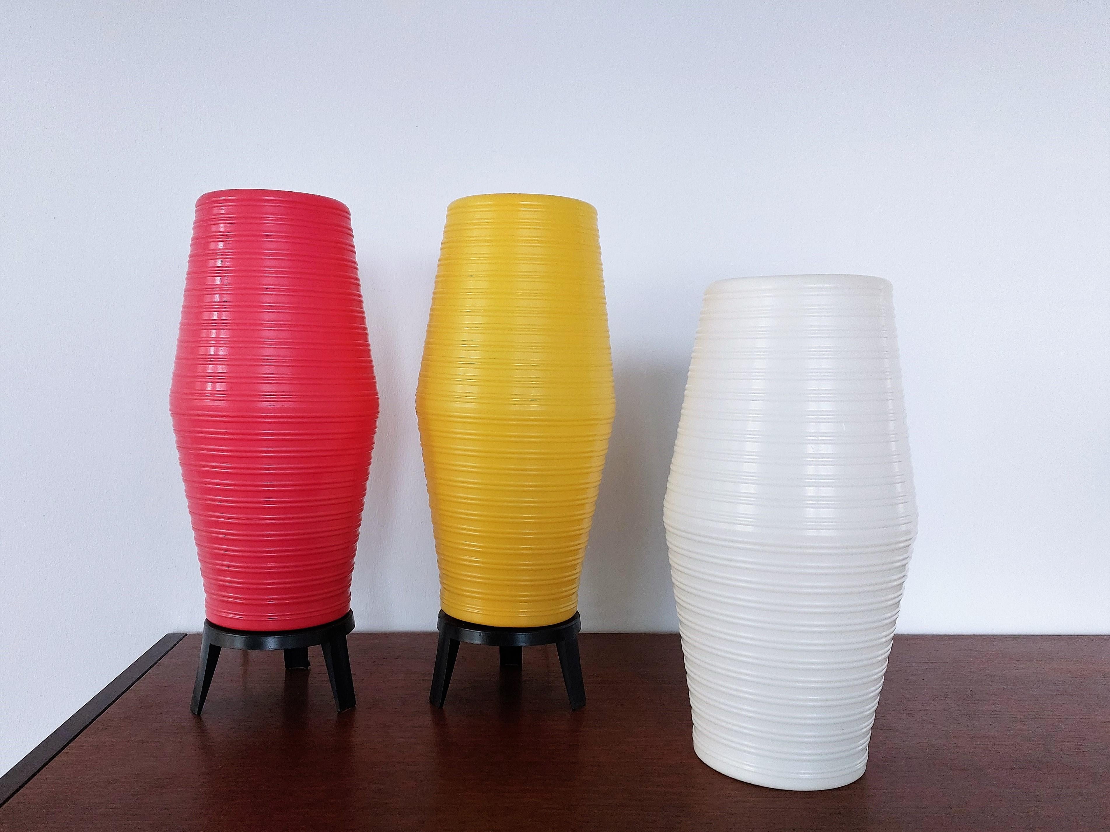 Mid-Century Modern Set of 1950's Table Lamps with Extra Shade, Sourced in Denmark For Sale
