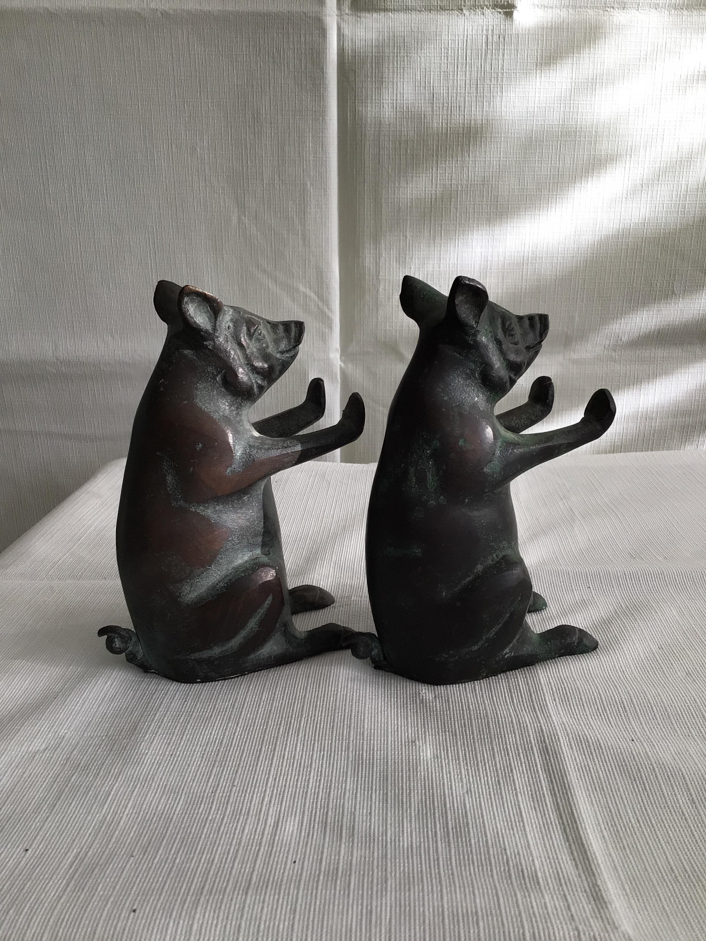 pig book ends