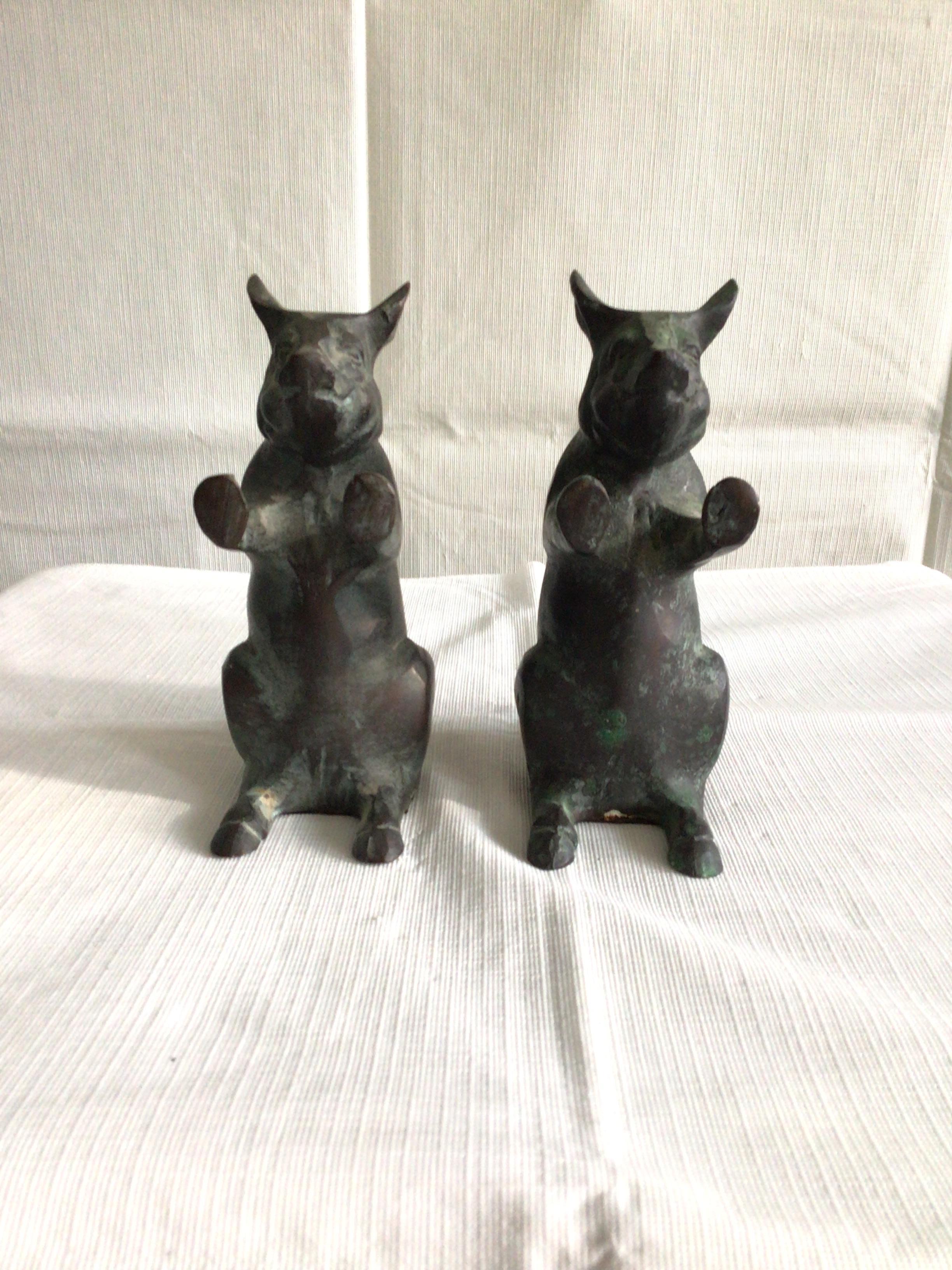 Set of 1960s Bronze Pig Bookends In Good Condition In Tarrytown, NY