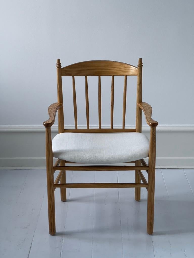 Set of six 1970s Danish modern Dining Chairs in Solid Ash & Linen by FDB For Sale 7