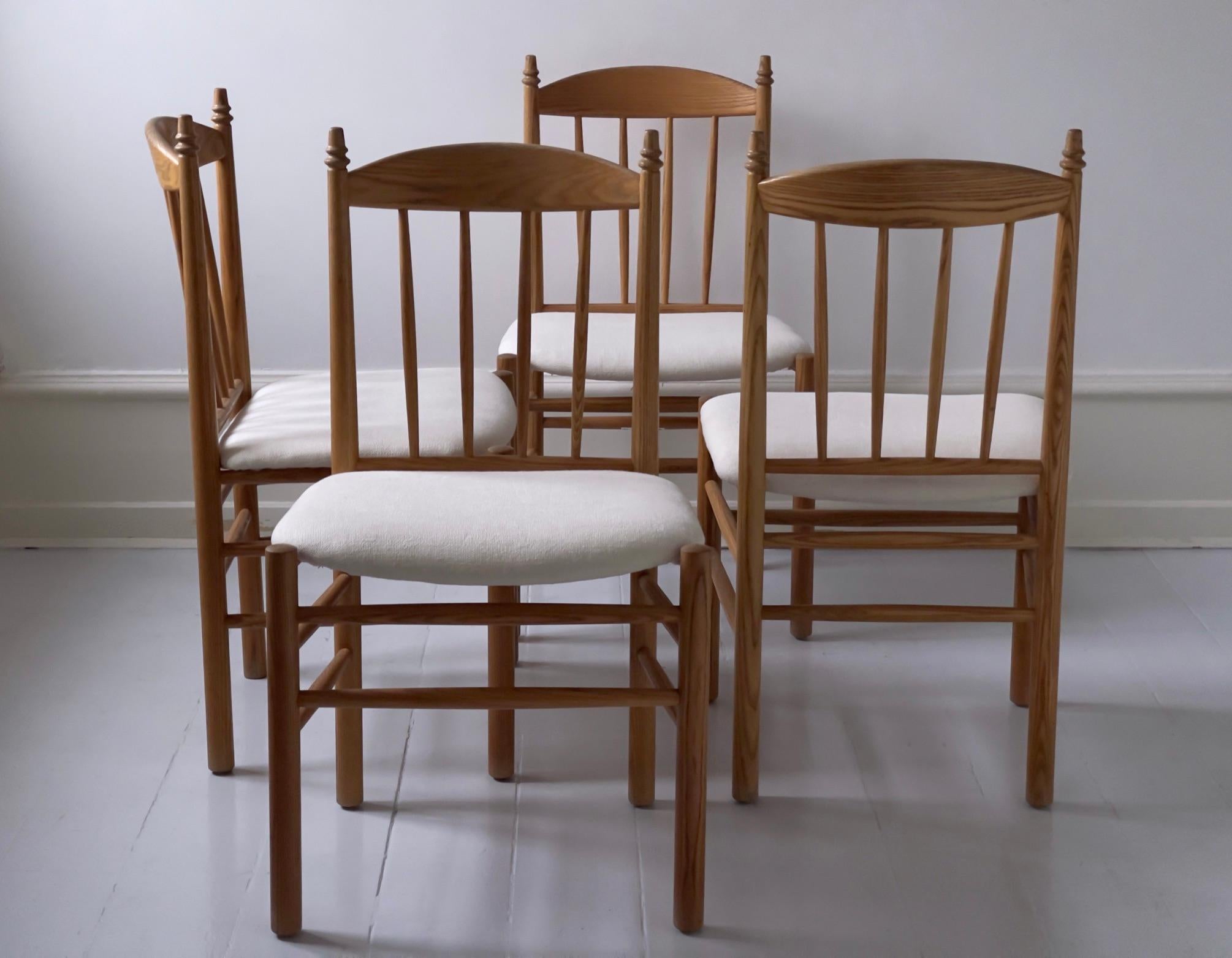Set of six 1970s Danish modern Dining Chairs in Solid Ash & Linen by FDB For Sale 11