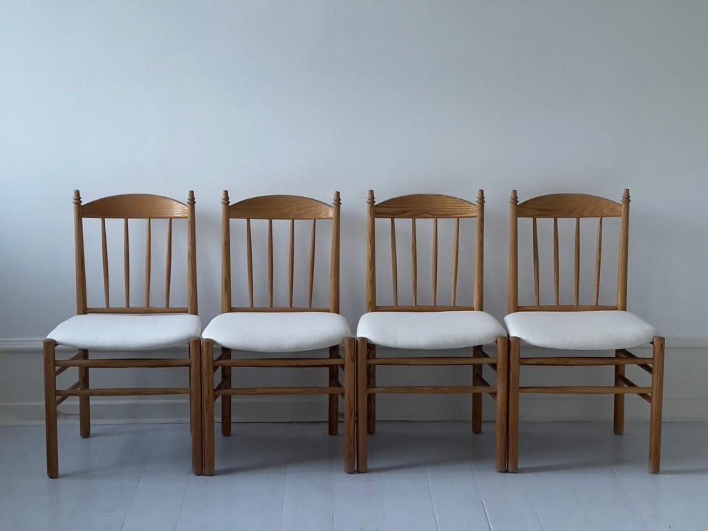 Lin Ensemble de six chaises de salle à manger danoises modernes des années 1970 en frêne et lin massif par FDB en vente