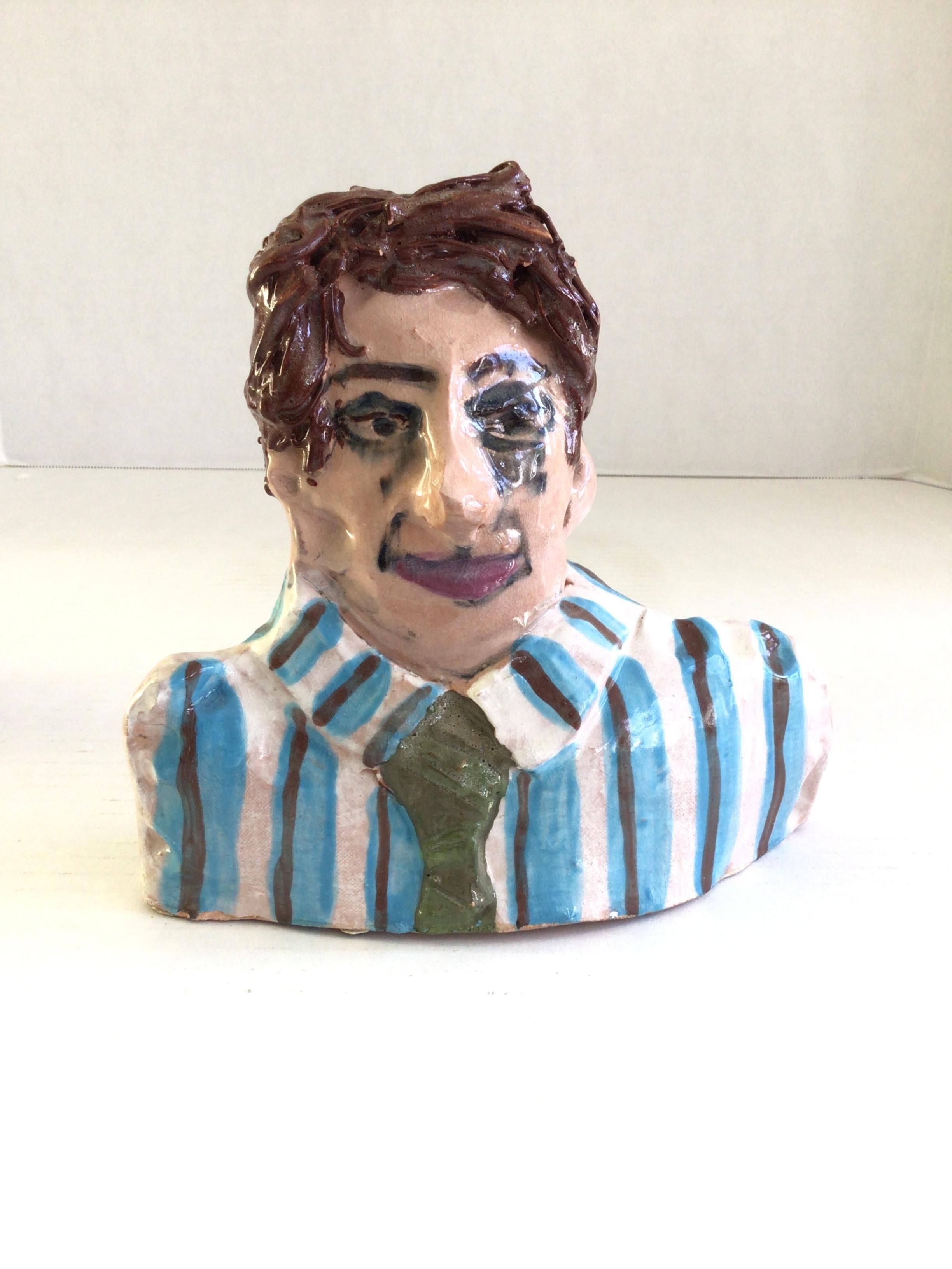 Paar 1980er Jahre handbemalte Terrakotta Quirky Couple - Hand Painted Glaze
Wenn du die Frauenfigur umdrehst, siehst du ein anderes Design von ihr
