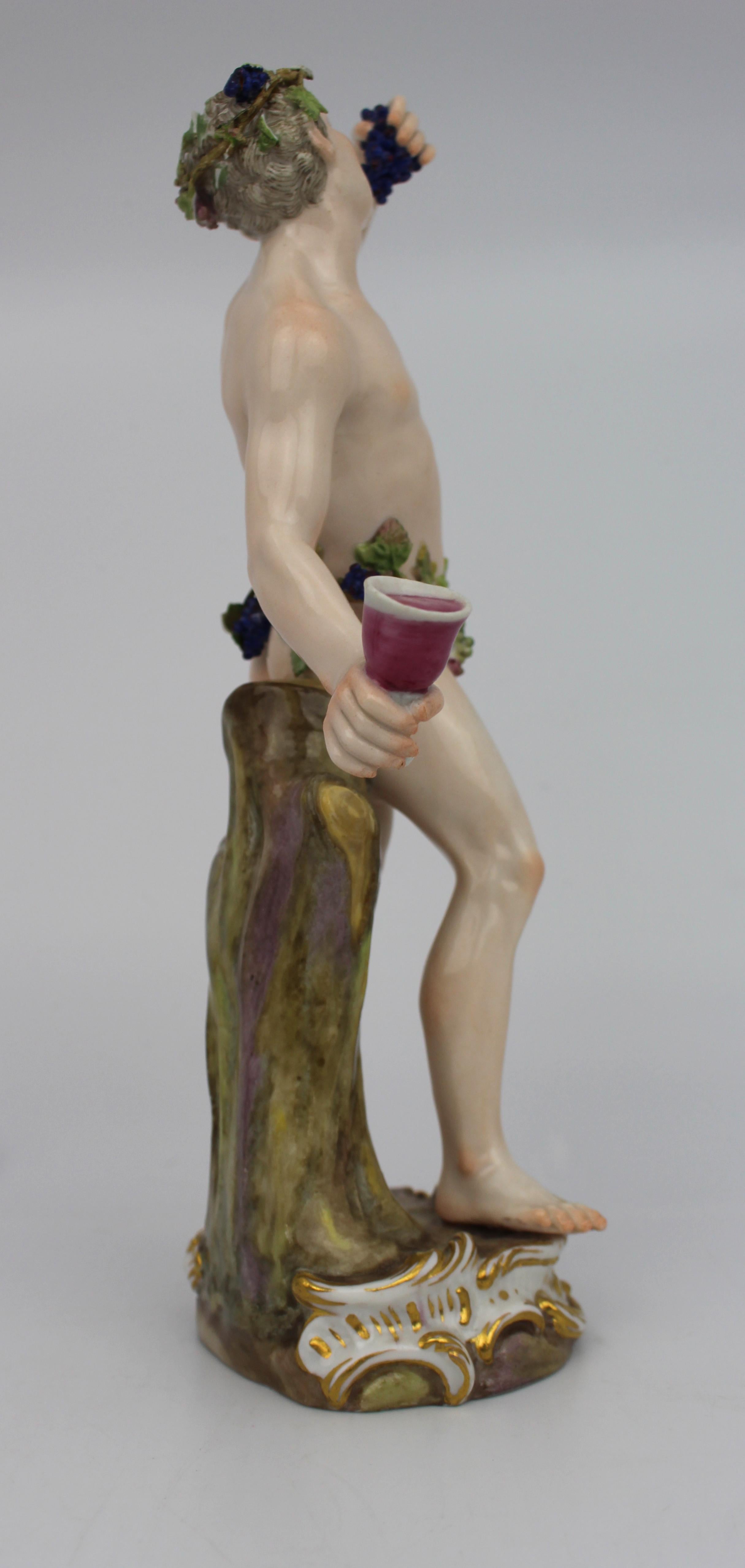 Set di oggetti del 19° secolo. Statuette Four Seasons di Meissen in vendita 4