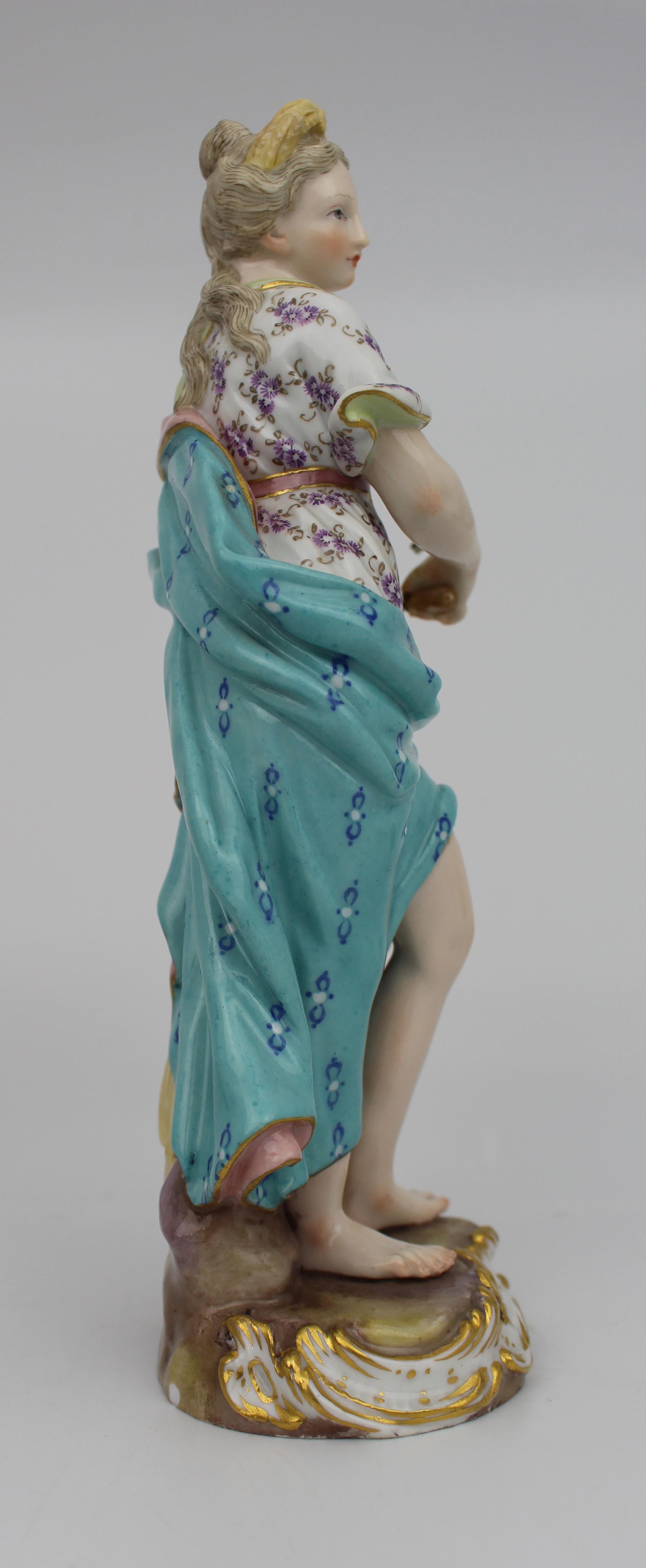 Set di oggetti del 19° secolo. Statuette Four Seasons di Meissen in vendita 9