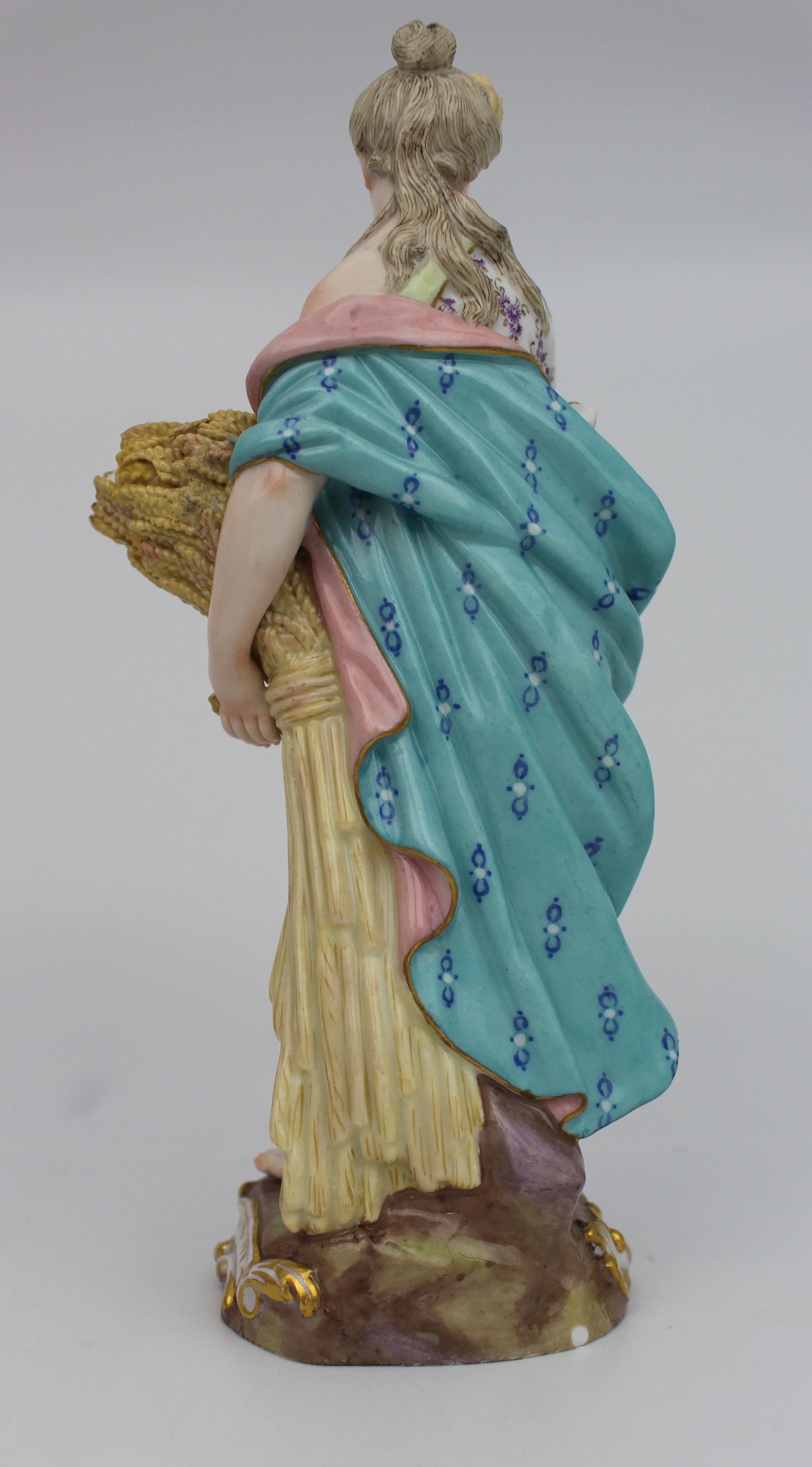 Set di oggetti del 19° secolo. Statuette Four Seasons di Meissen in vendita 10