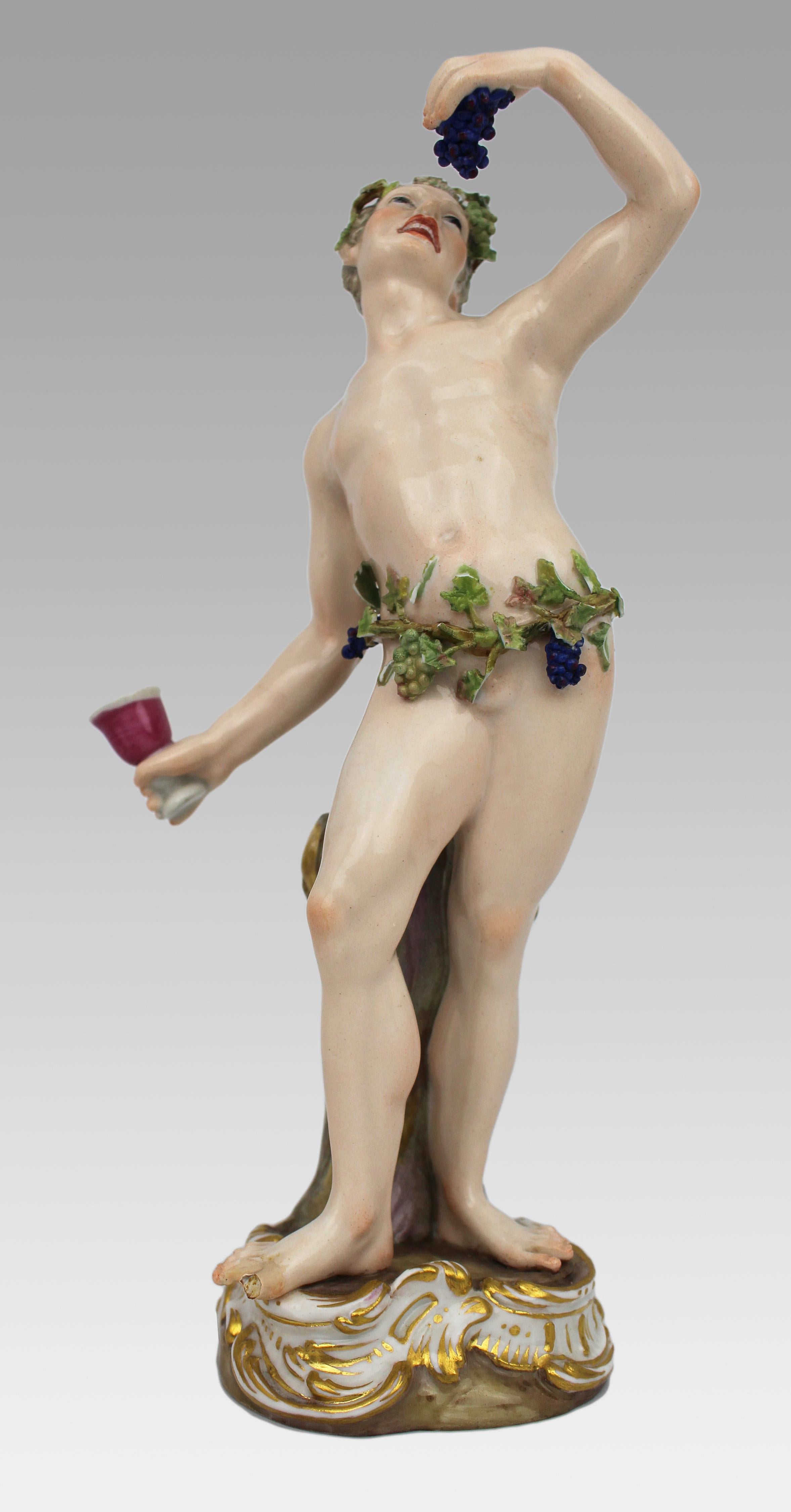Set di oggetti del 19° secolo. Statuette Four Seasons di Meissen in vendita 3