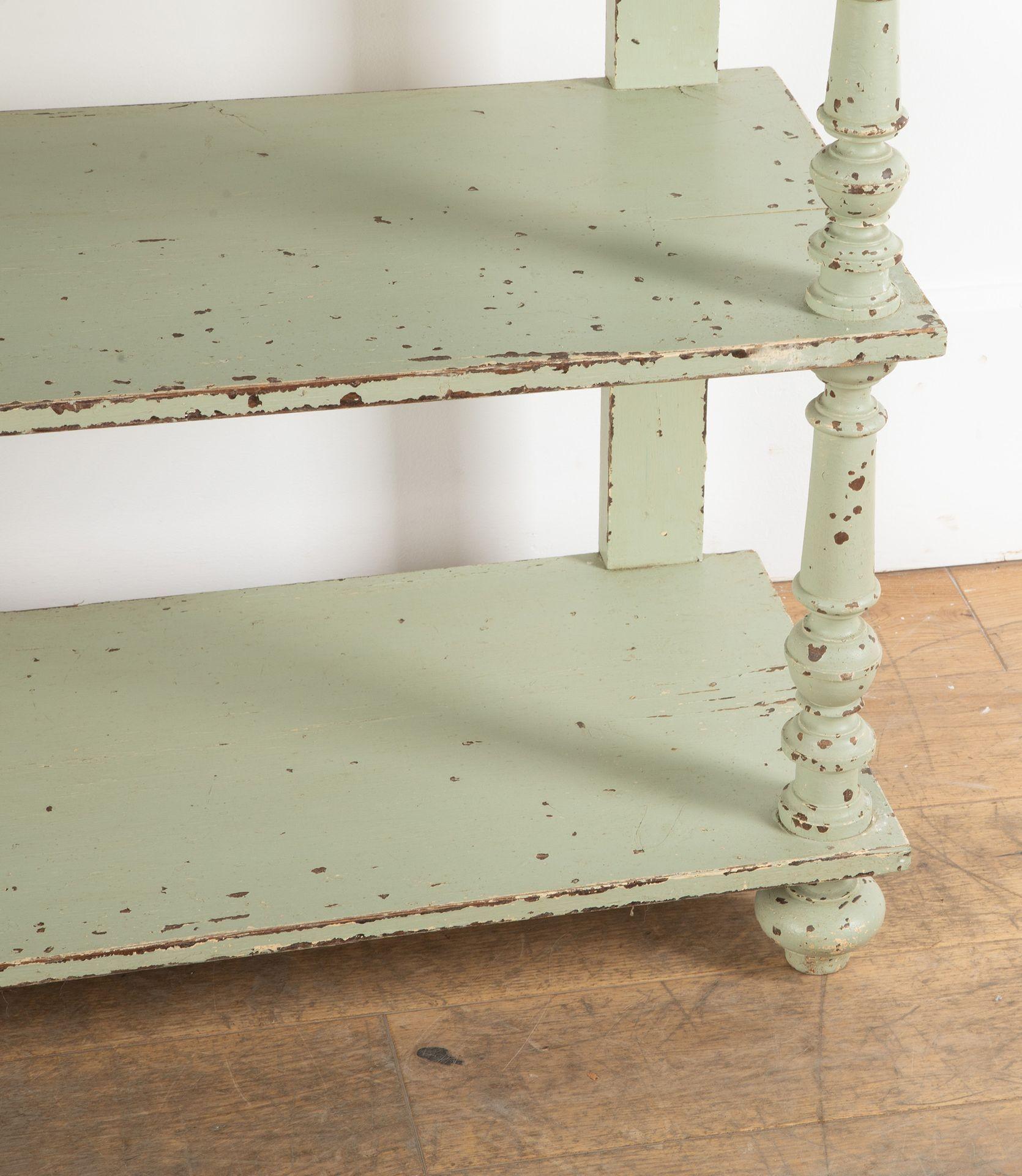 Pine Set of 19th Century English Painted Shelves For Sale