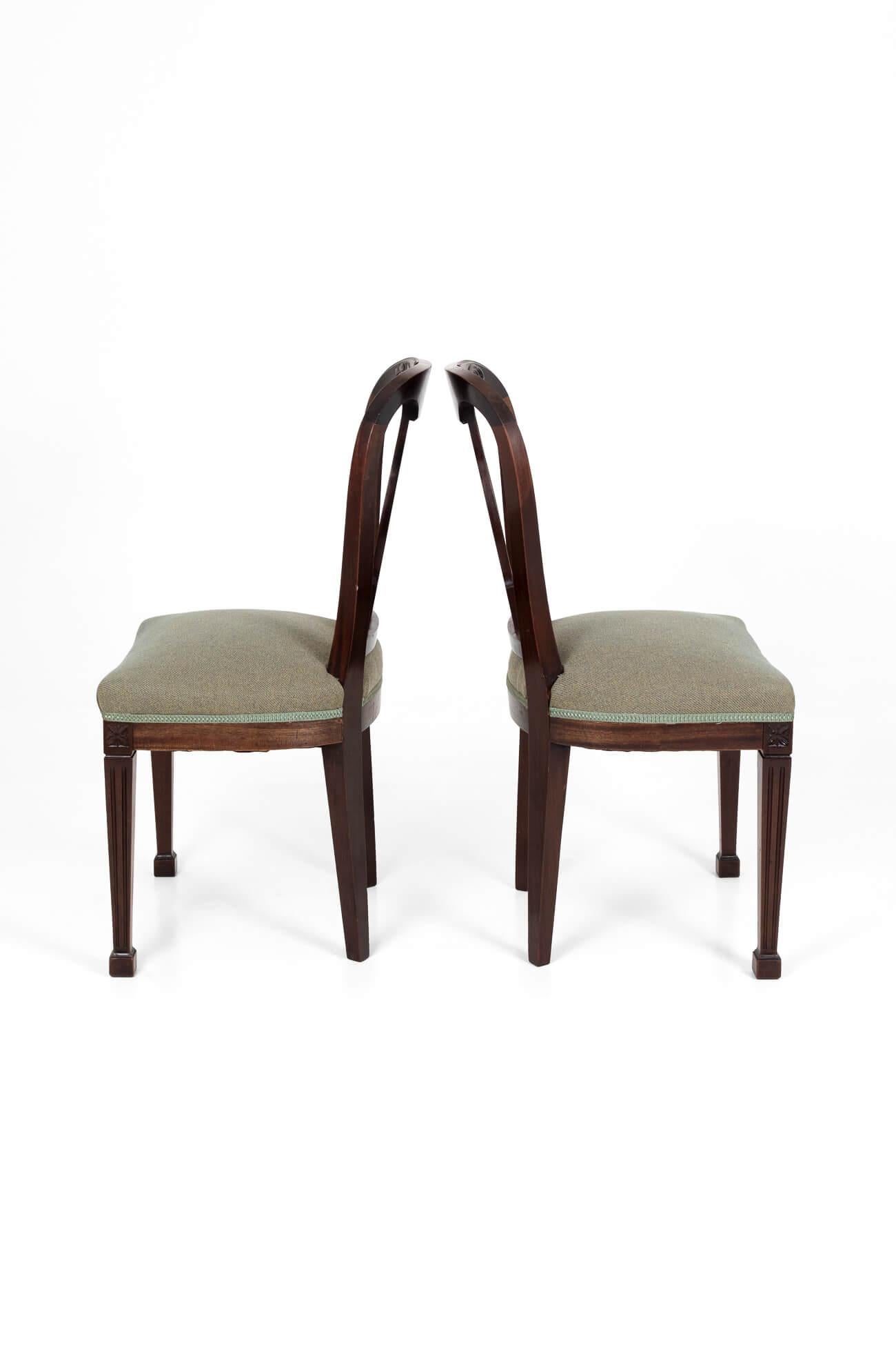 Brodé Ensemble de chaises de salle à manger victoriennes en acajou du 19ème siècle, vers 1860 en vente